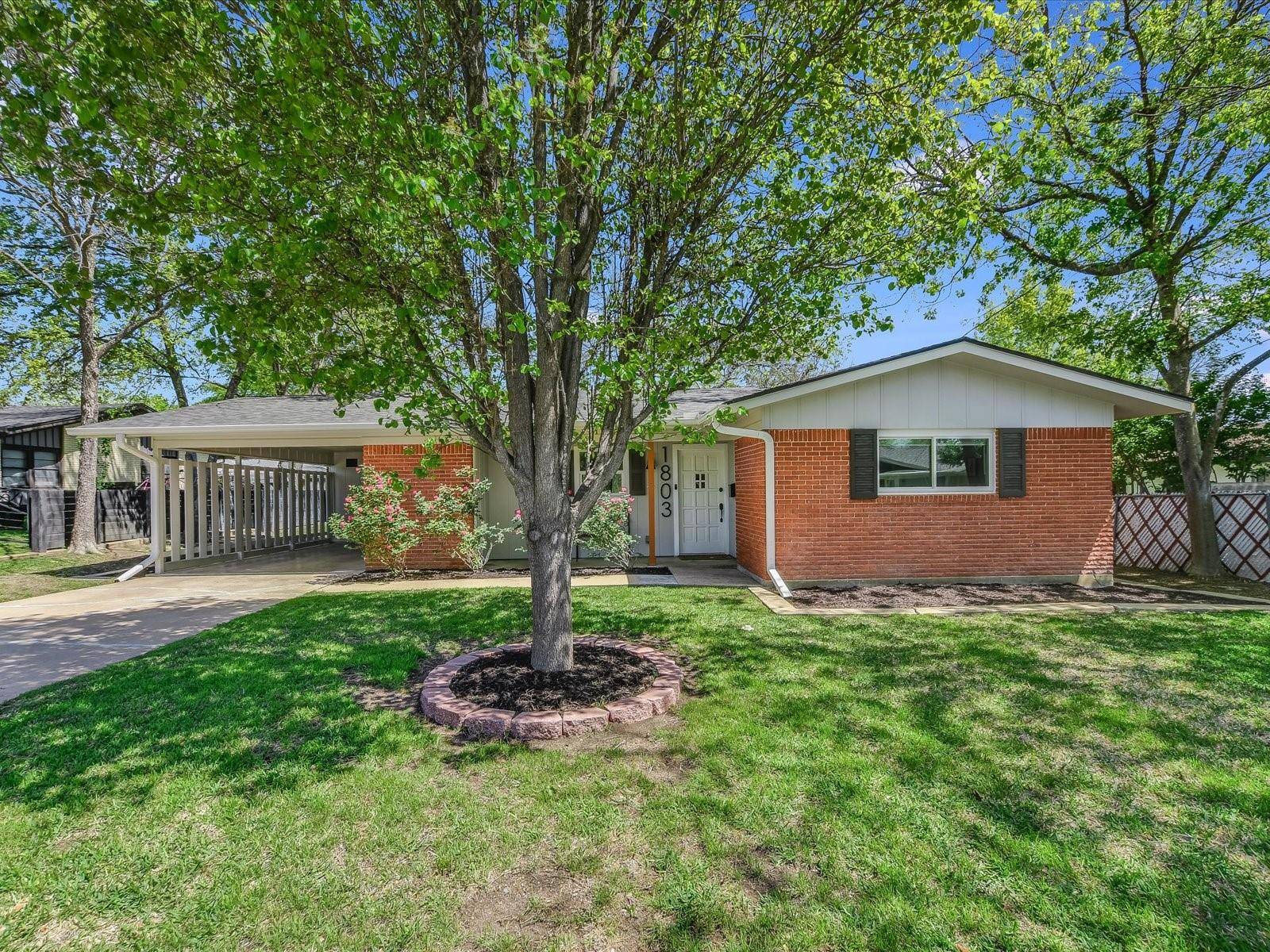 1803 Louise ST, Georgetown, TX 78626