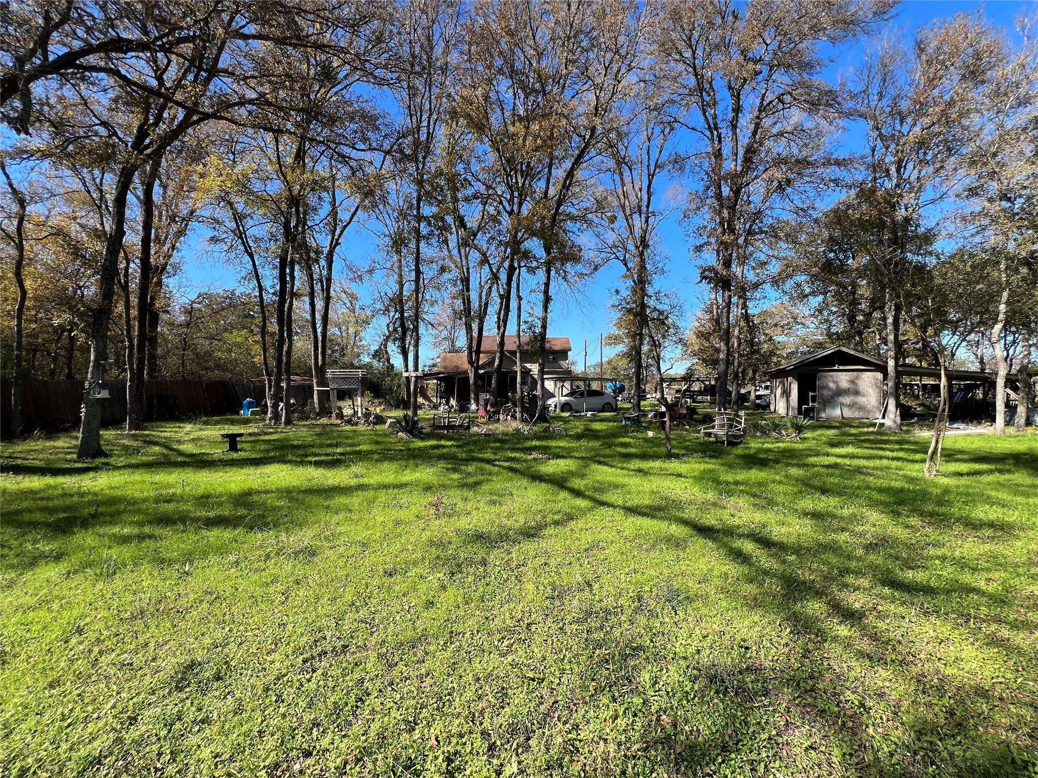 1081 Deer Valley DR, Elgin, TX 78621
