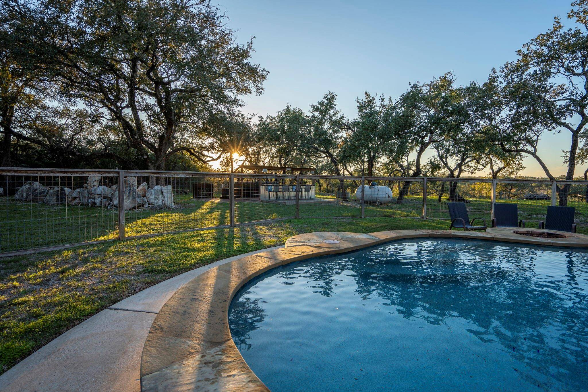384 Story DR, Buda, TX 78610