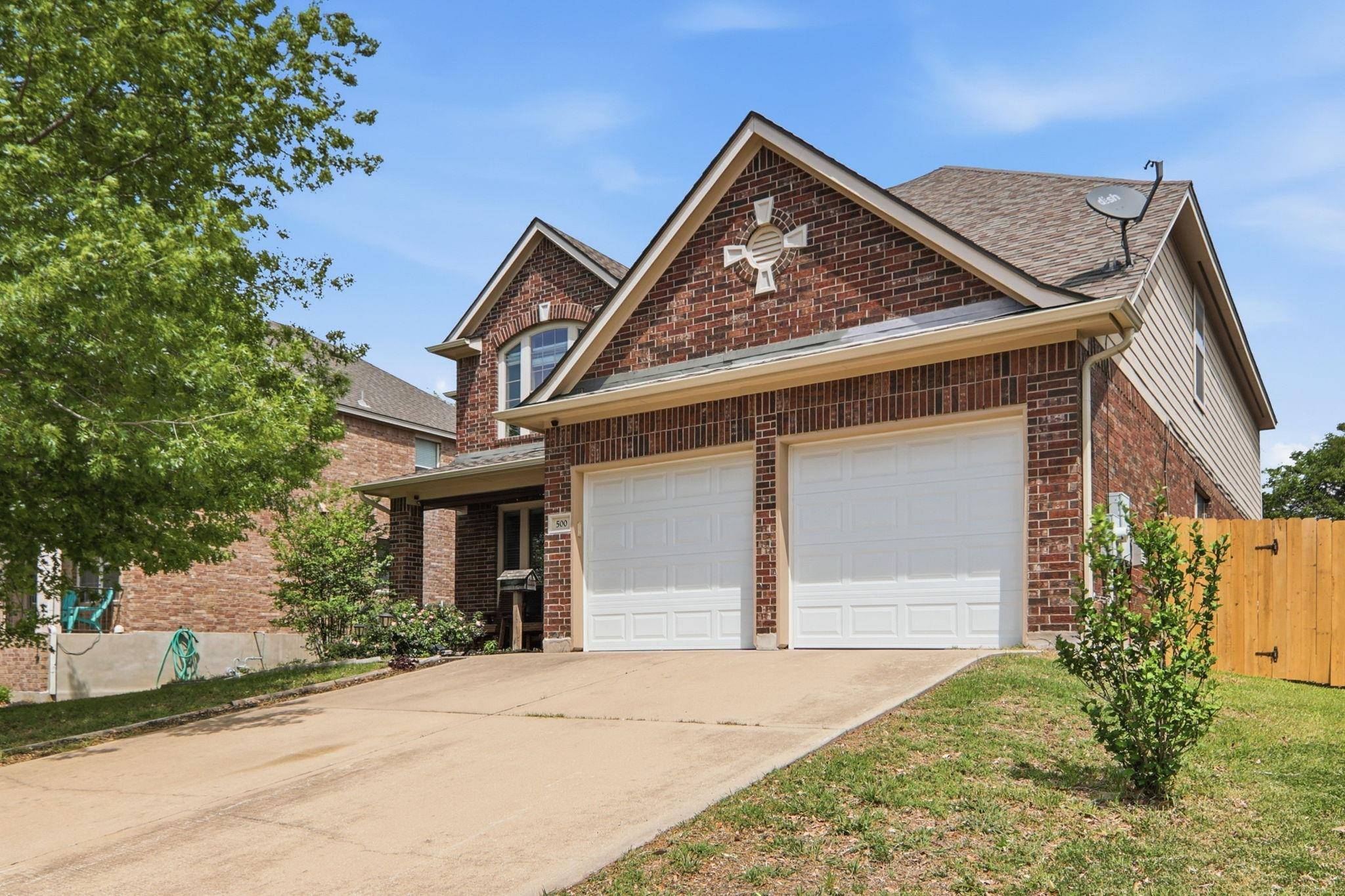 500 Red Hawk DR, Leander, TX 78641