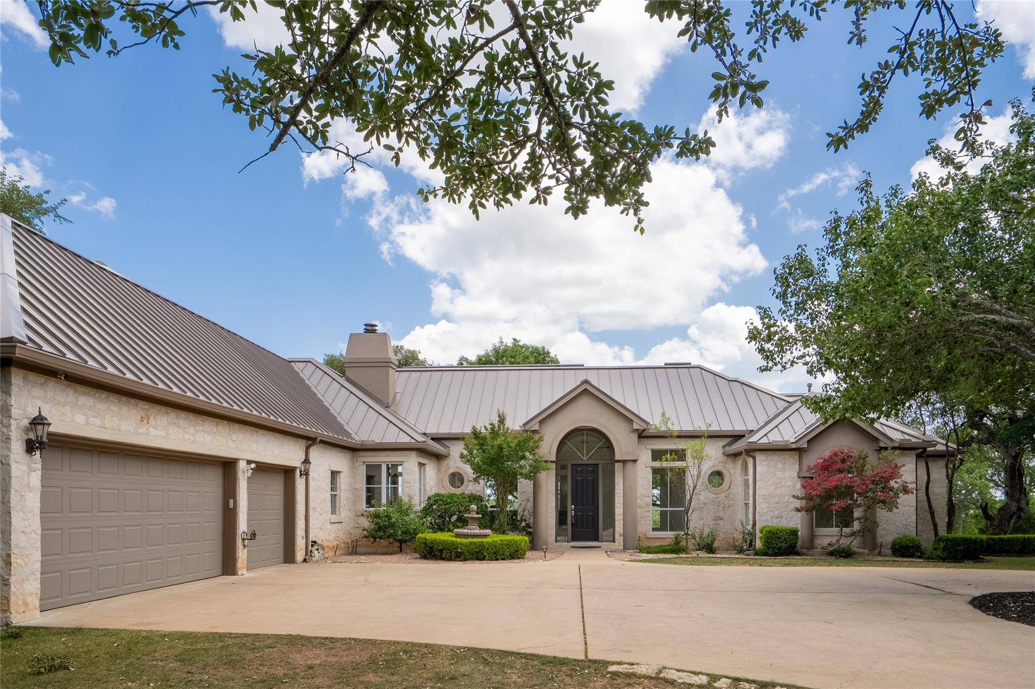 325 Onion Creek Ranch RD, Driftwood, TX 78619