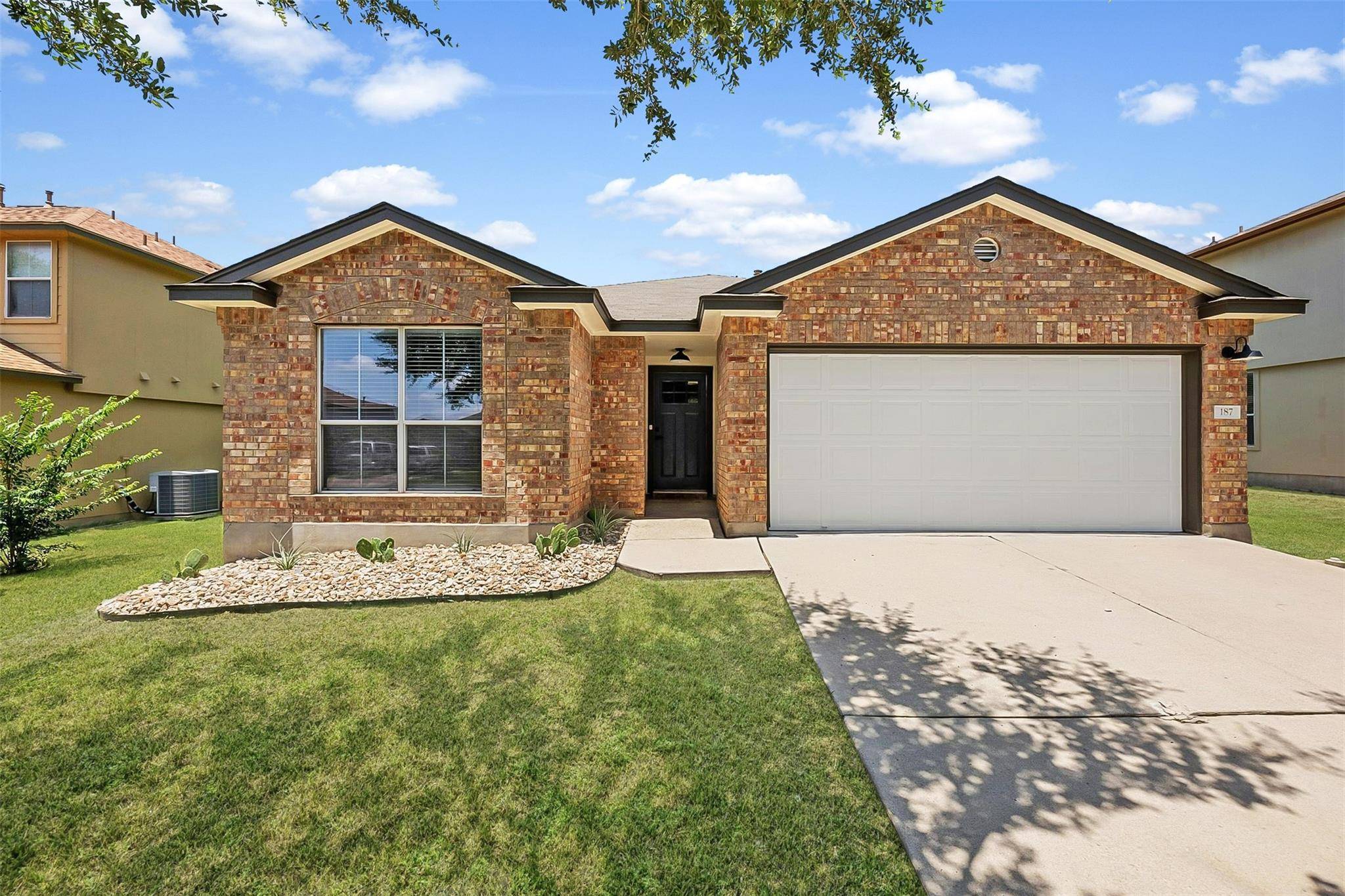 187 Waterloo DR, Kyle, TX 78640