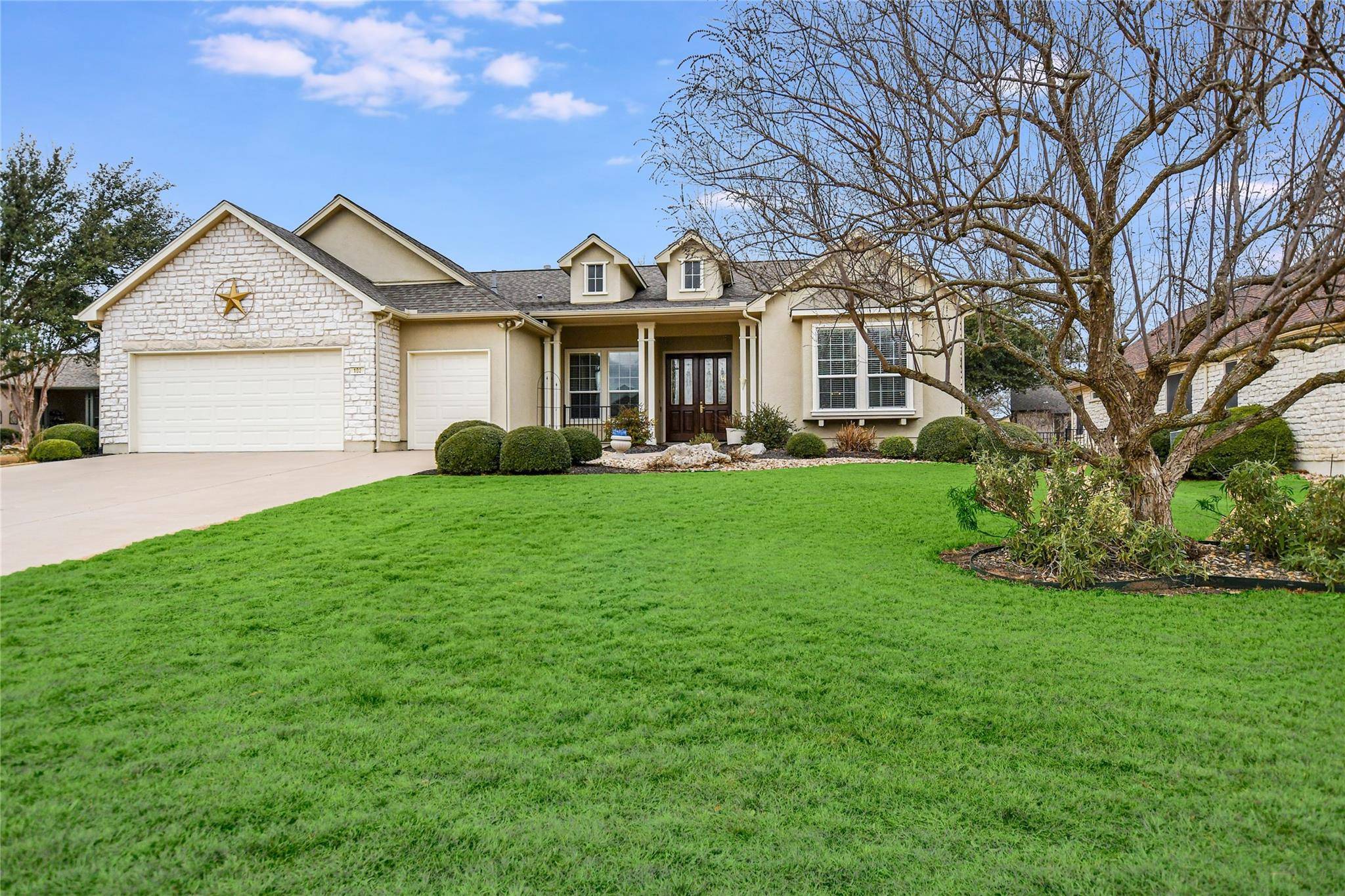 102 Friendly CIR, Georgetown, TX 78633