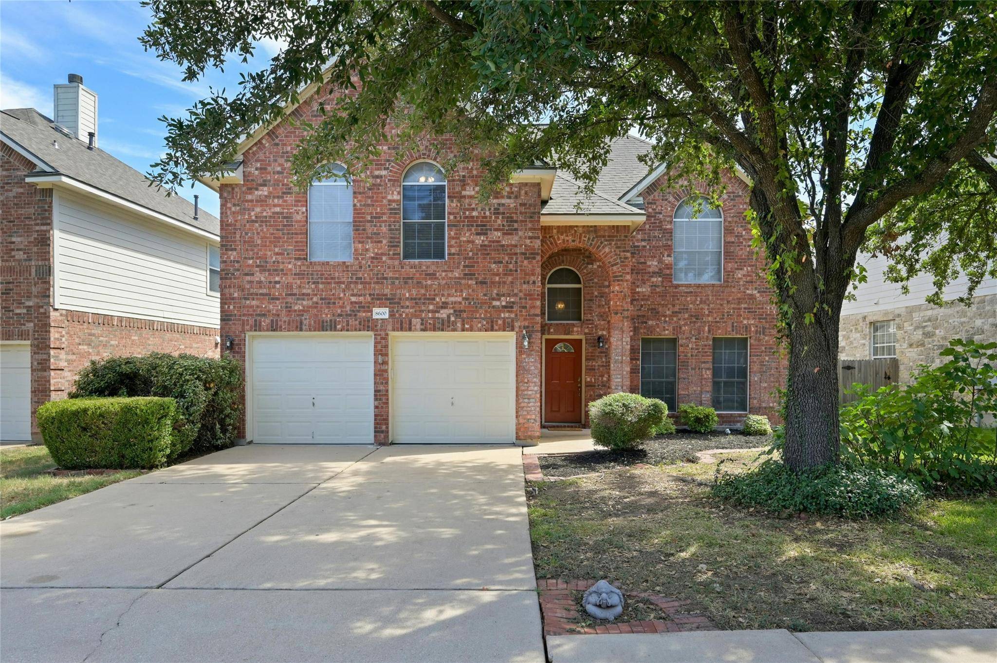 8600 Glen Canyon DR, Round Rock, TX 78681