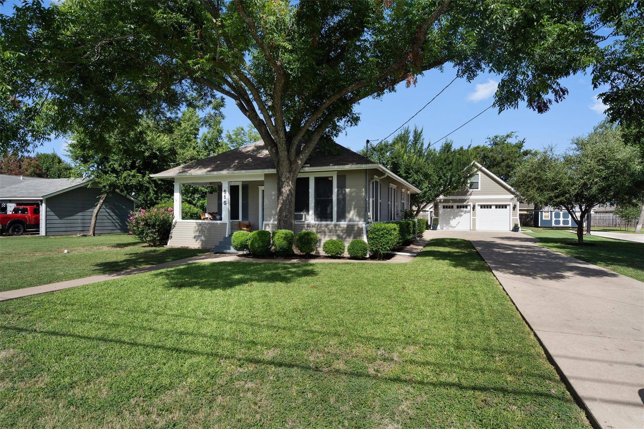 615 N Fm-1660, Hutto, TX 78634