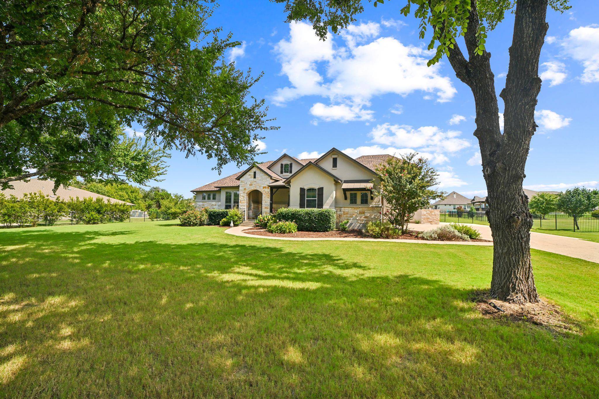 301 Umbrella Sky, Liberty Hill, TX 78642
