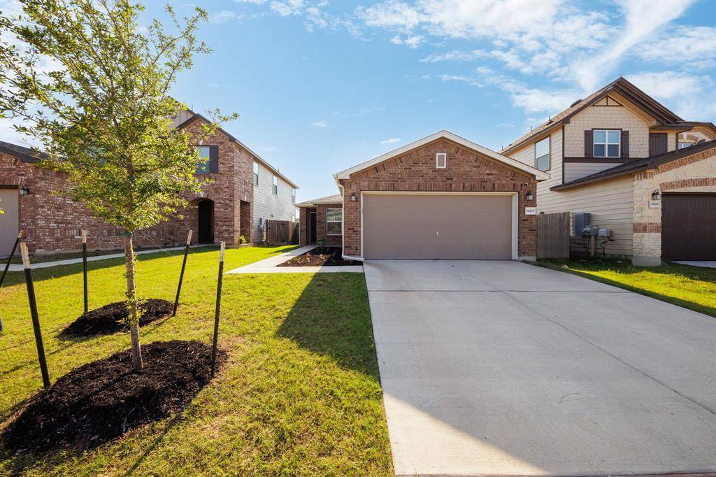 19205 James Carter Jr ST, Manor, TX 78653