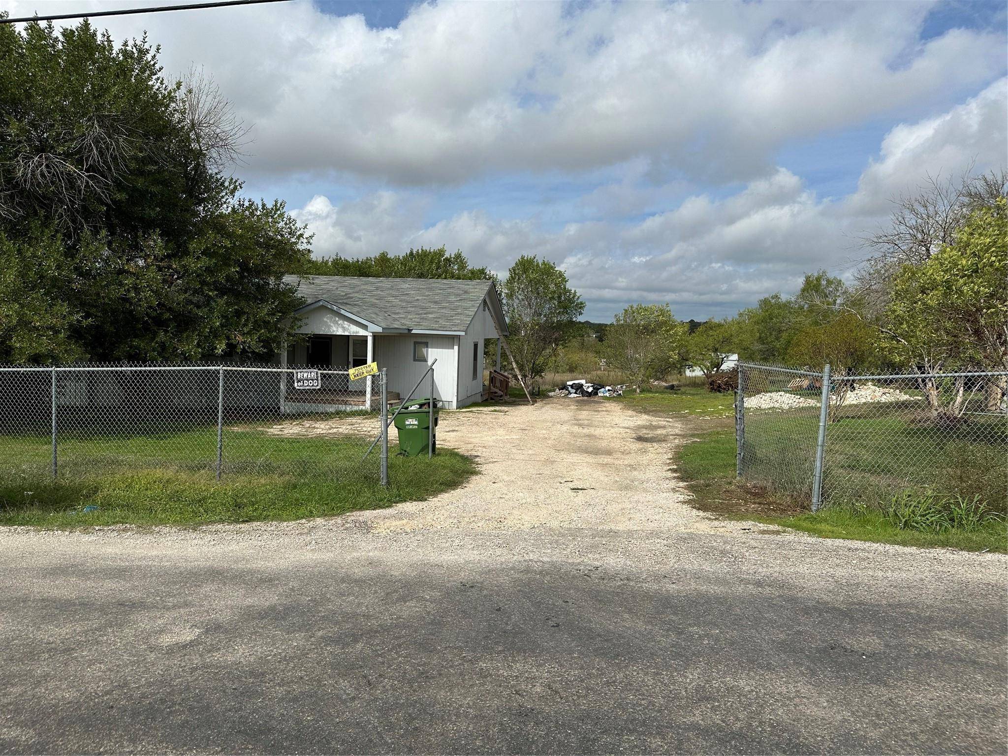 129 Kai Vista DR, Kyle, TX 78640