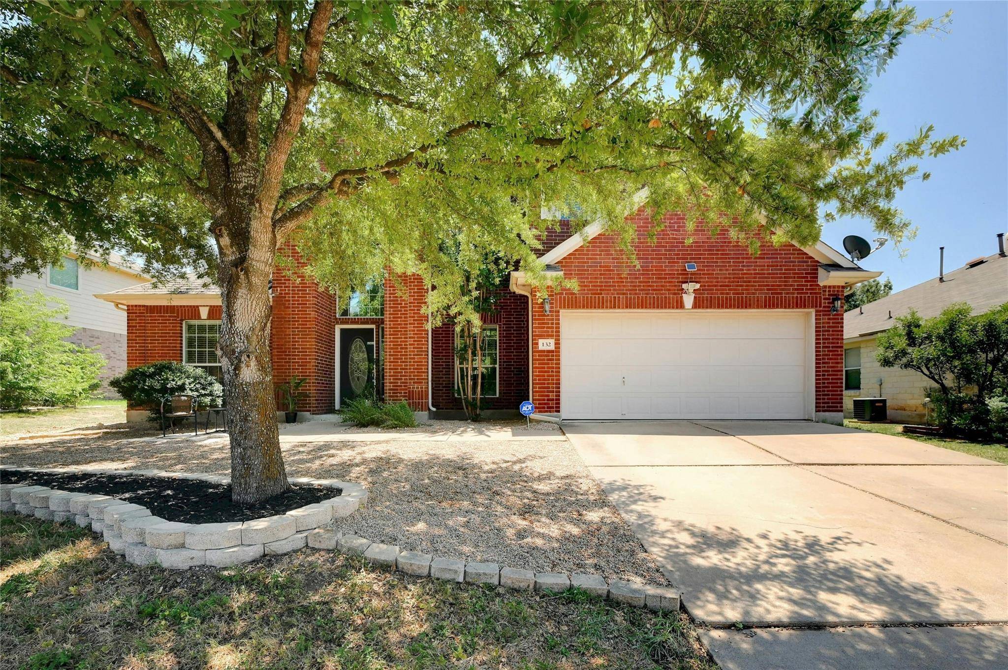 132 Pecanwood S, Kyle, TX 78640