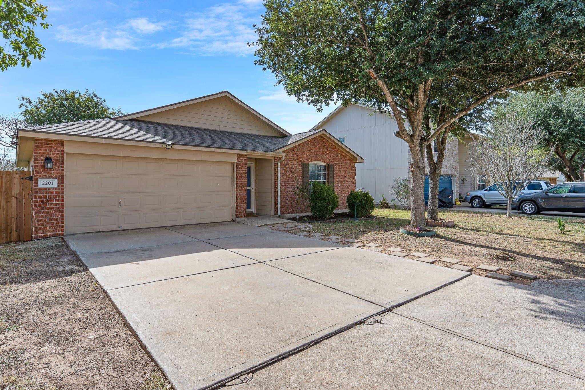 2201 Whistling WAY, Taylor, TX 76574