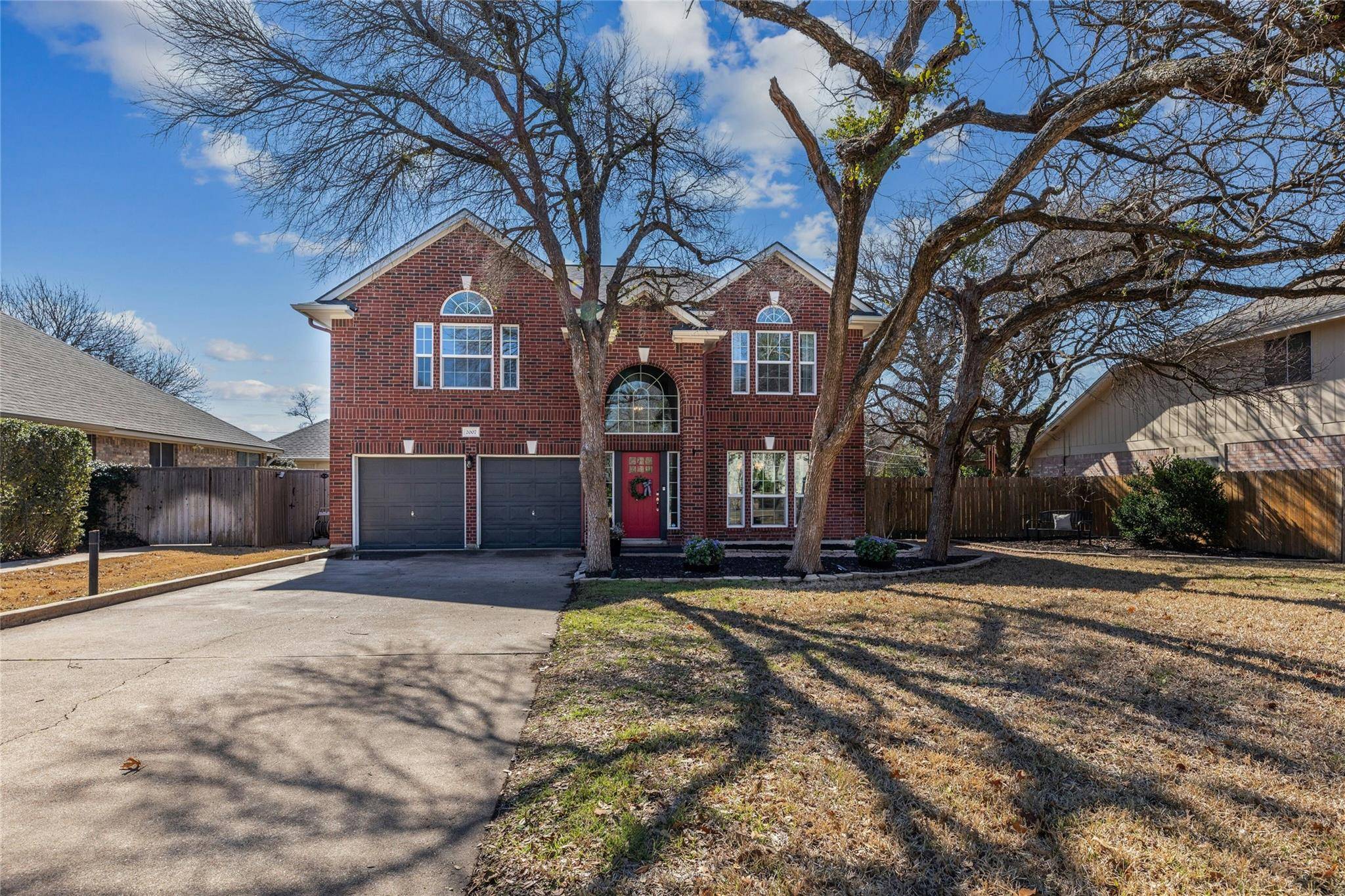 2007 Cedar Bend DR, Round Rock, TX 78681