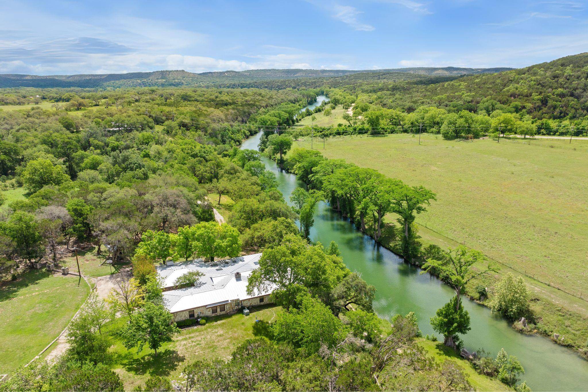 4711 Wayside DR, Wimberley, TX 78676