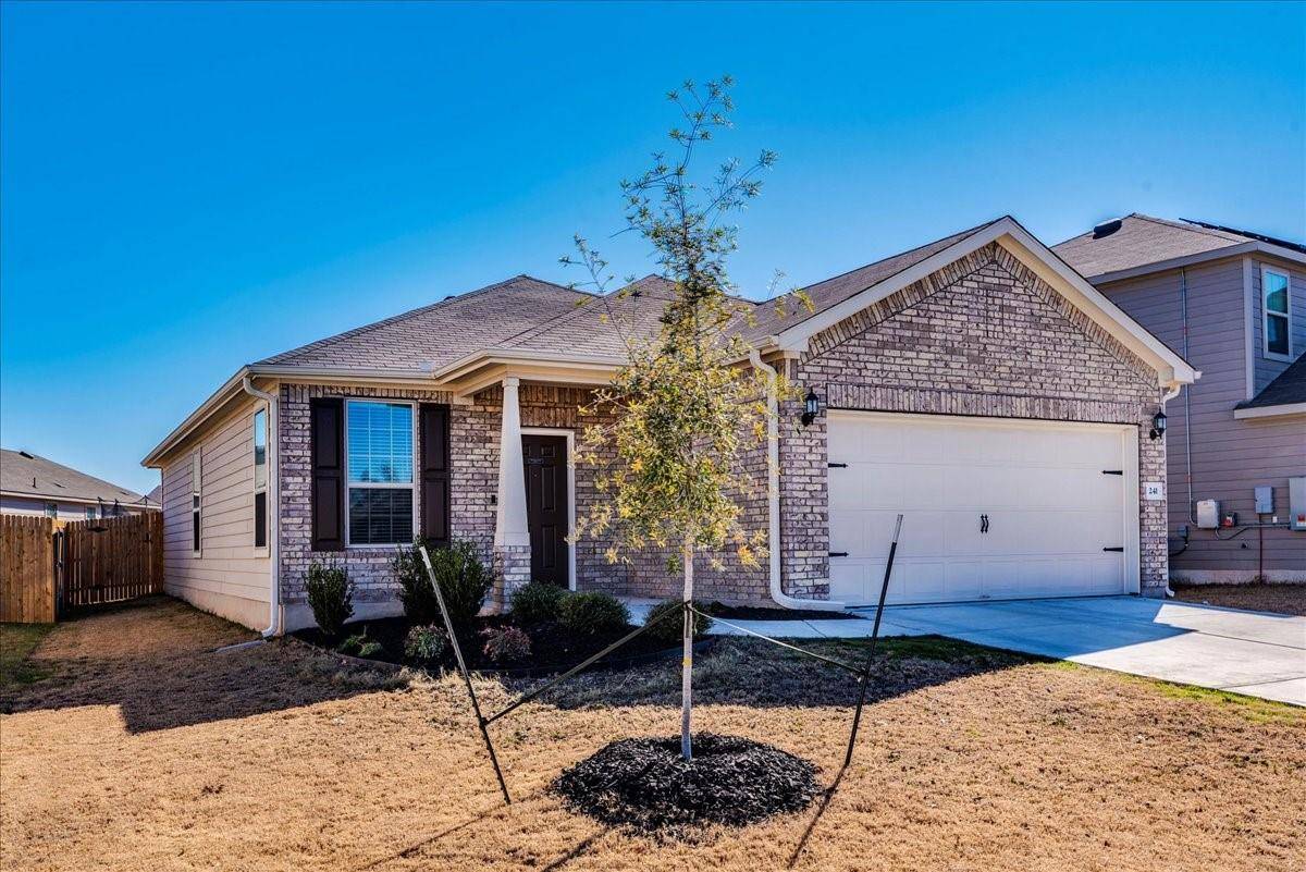 241 Bedford Falls LN, Jarrell, TX 76537