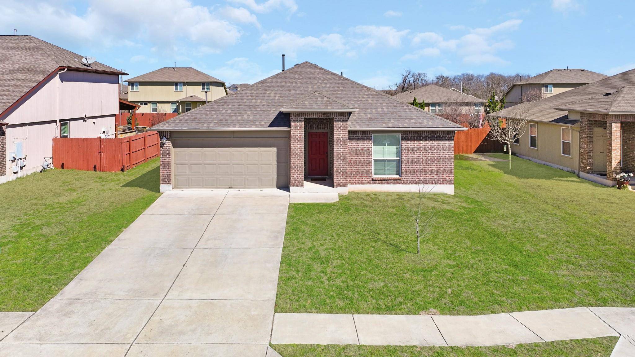 311 Camellia DR, Hutto, TX 78634