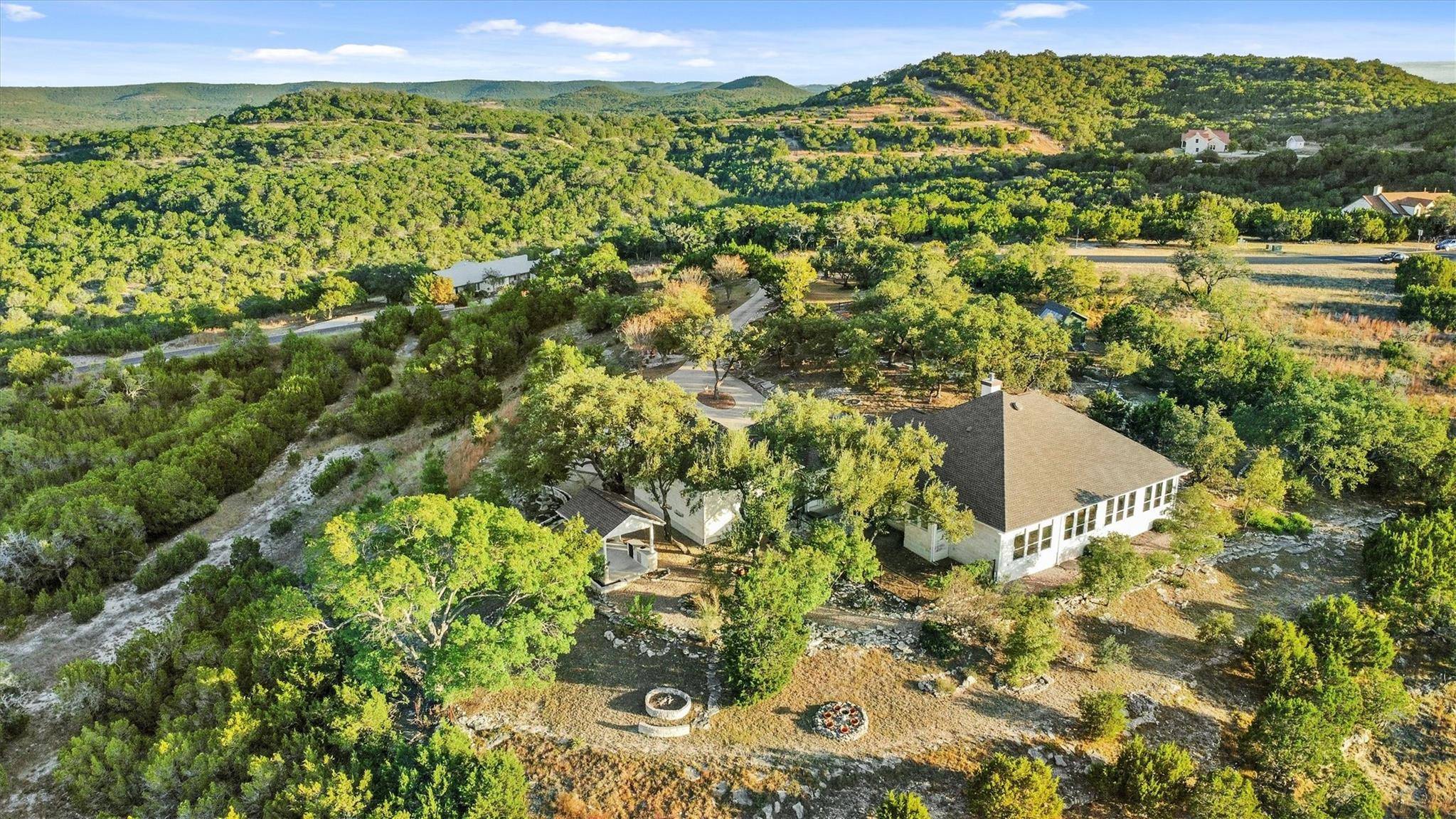 26040 Montana Creek XING, Marble Falls, TX 78654