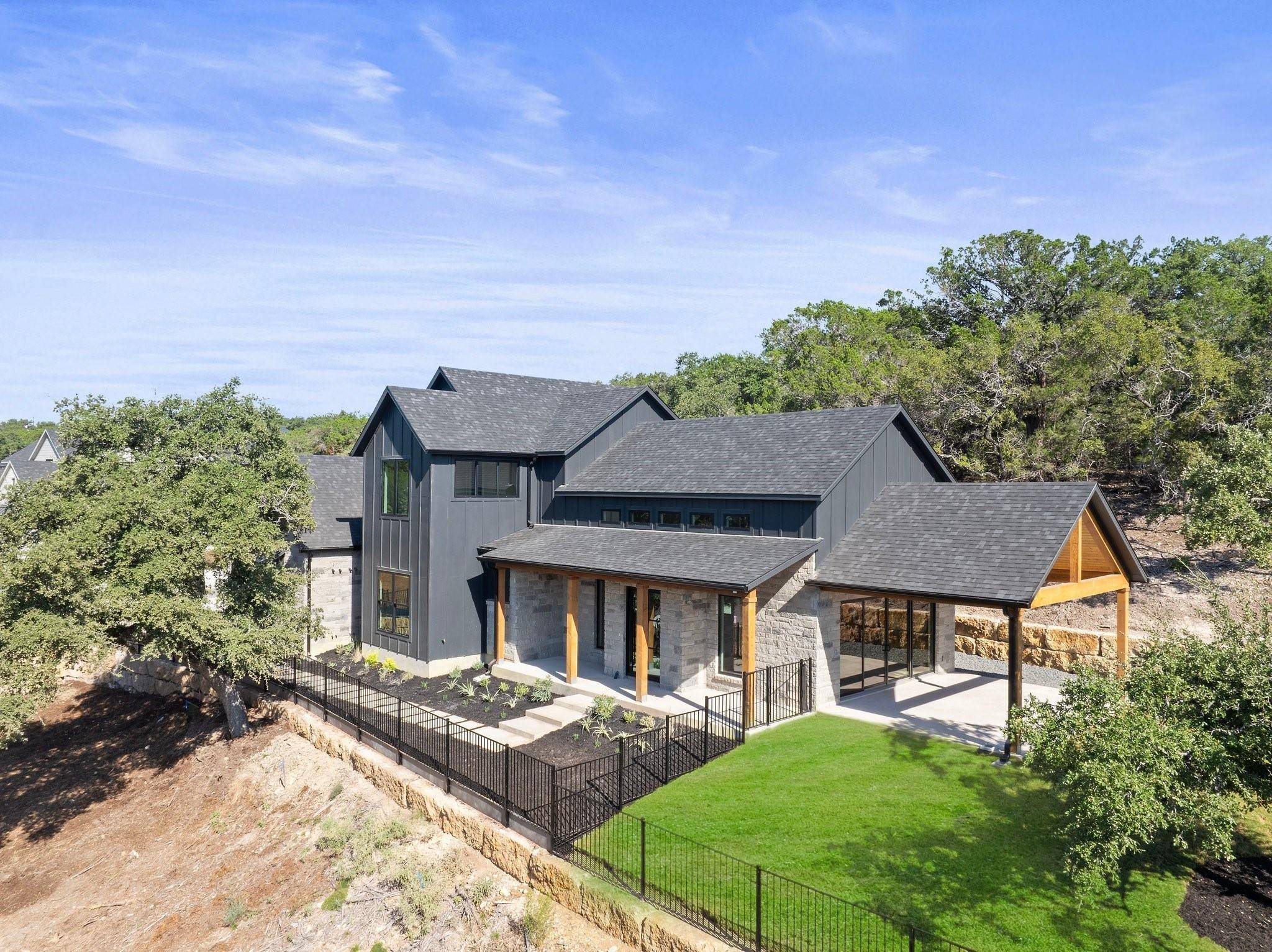 Address not disclosed, Spicewood, TX 78669