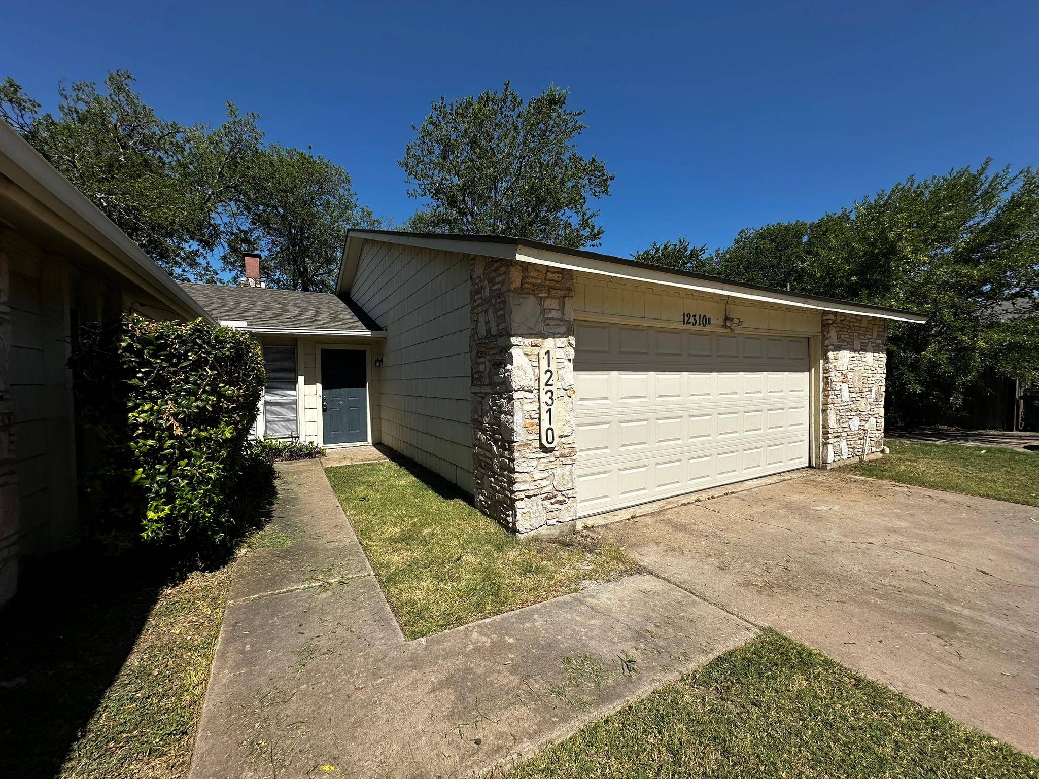 12310 WILLOW WILD DR, Austin, TX 78758