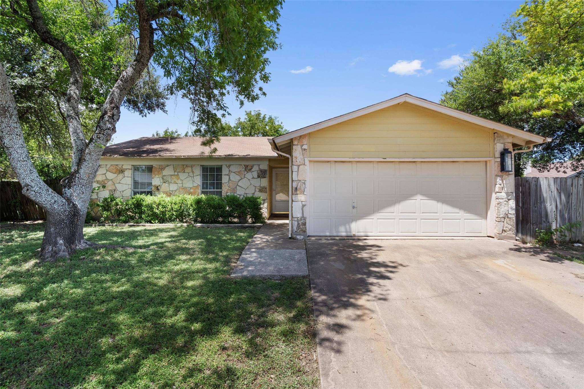 902 Burnt Oak CIR, Cedar Park, TX 78613