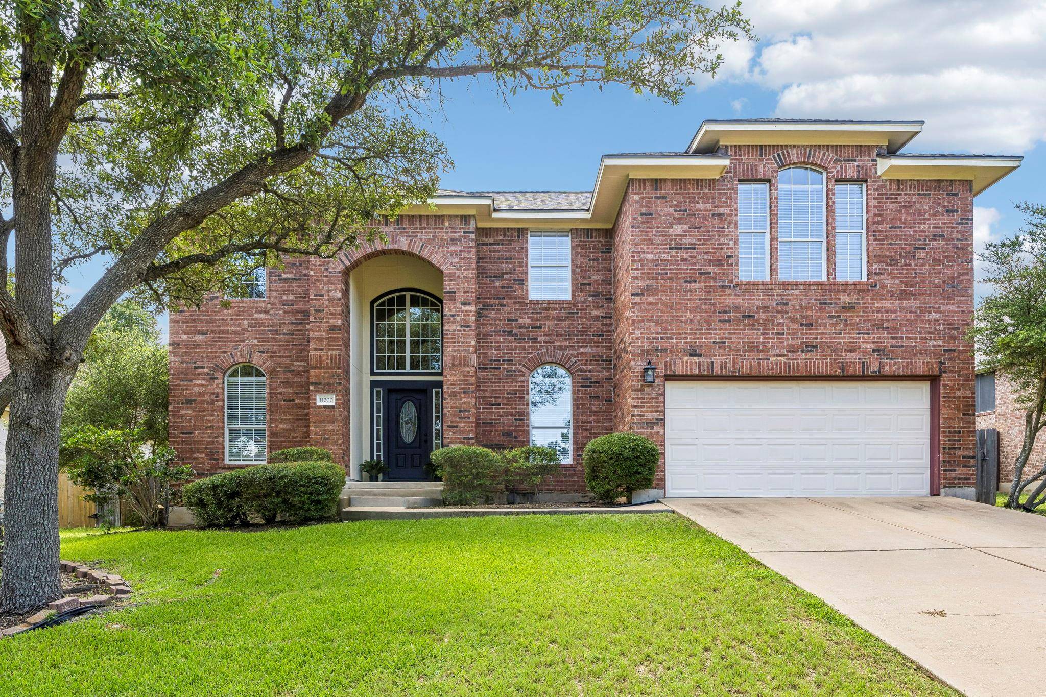 11200 Savin Hill LN, Austin, TX 78739