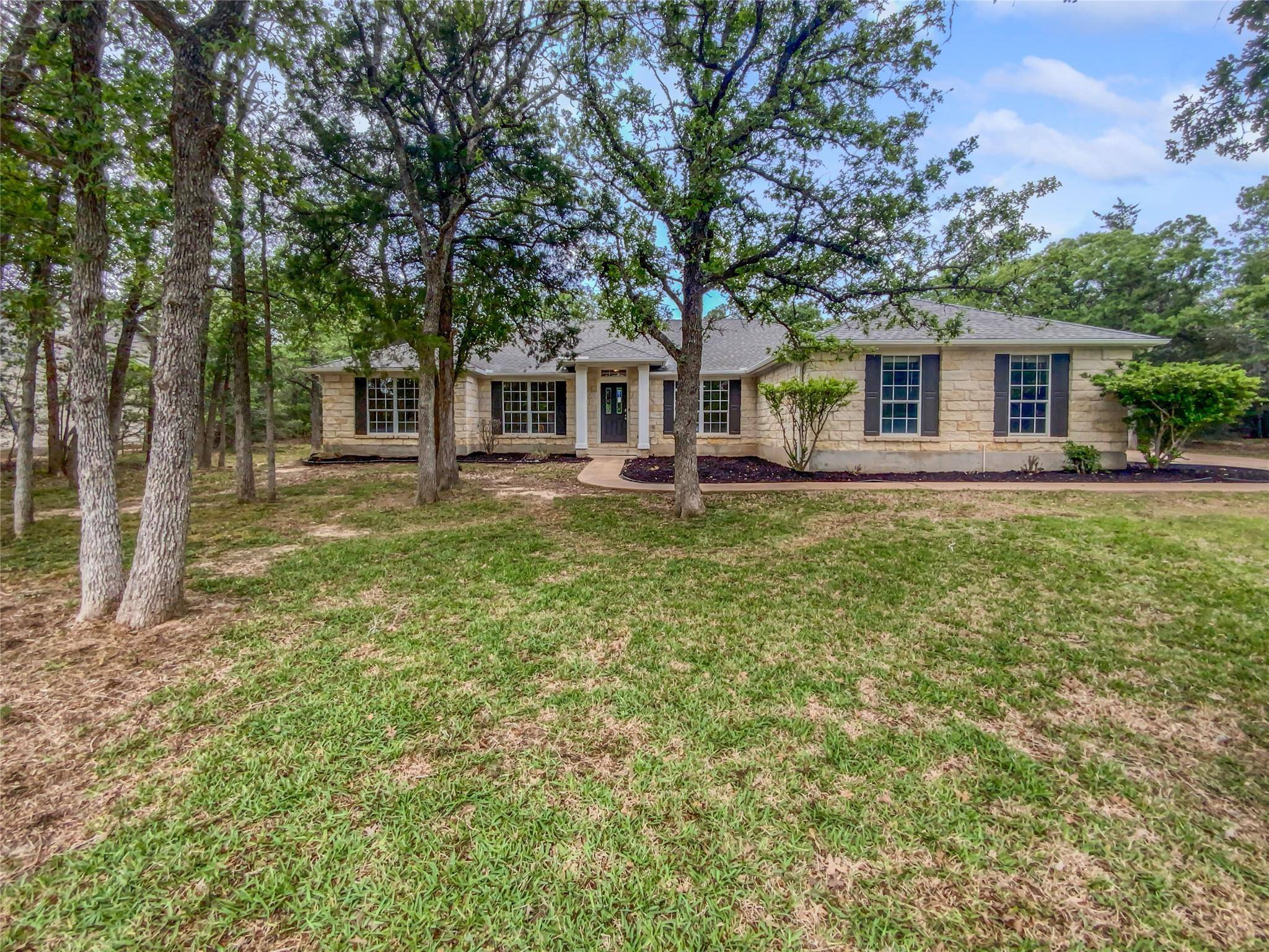 136 Hornsby TRL, Bastrop, TX 78602