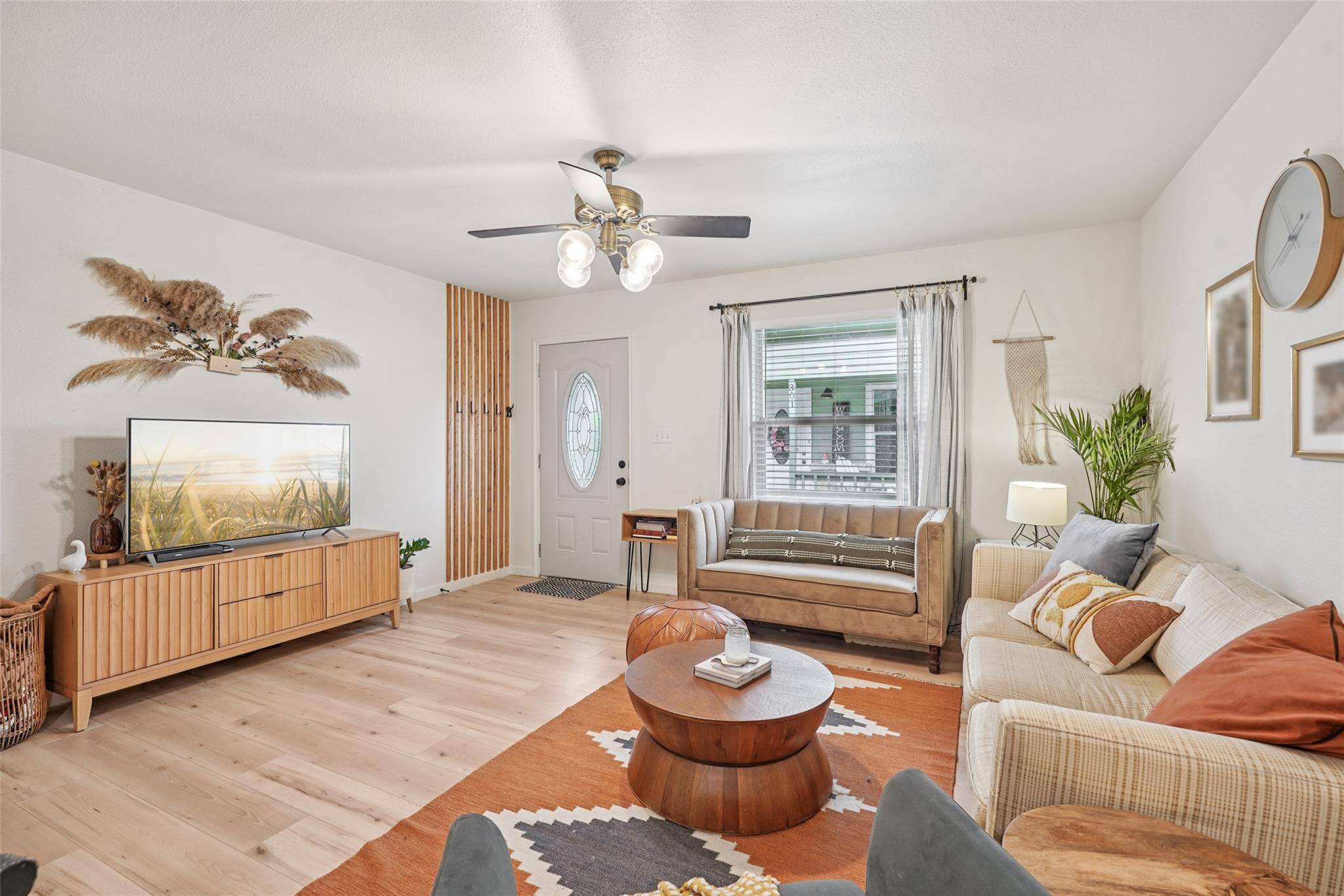 121 S Plant Ave #401, Boerne, TX 78006