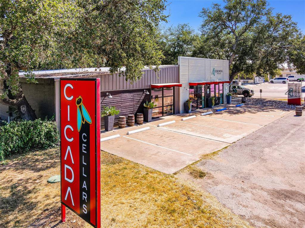 14746 E 290 HWY, Stonewall, TX 78671