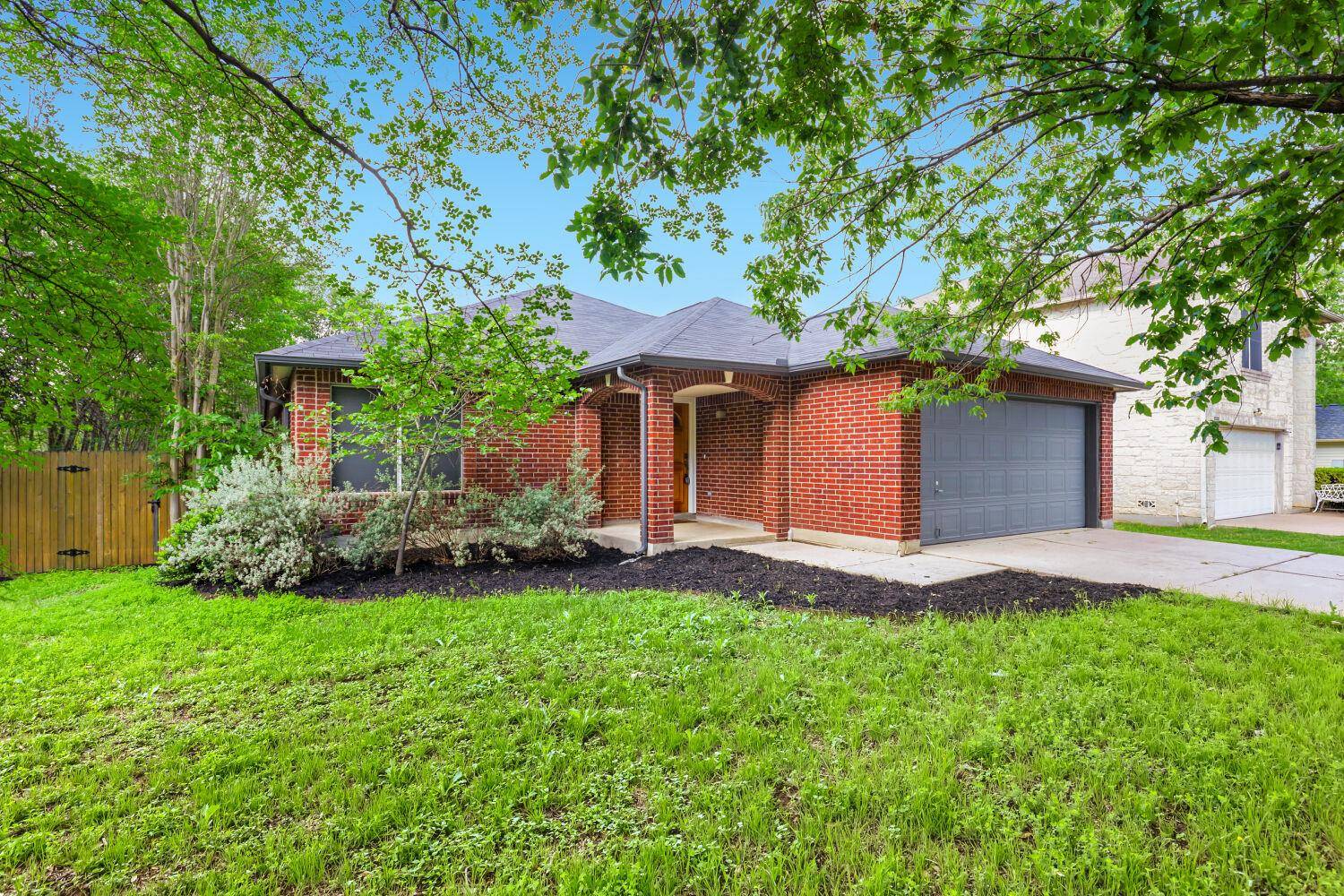 7411 Pusch Ridge LOOP, Austin, TX 78749