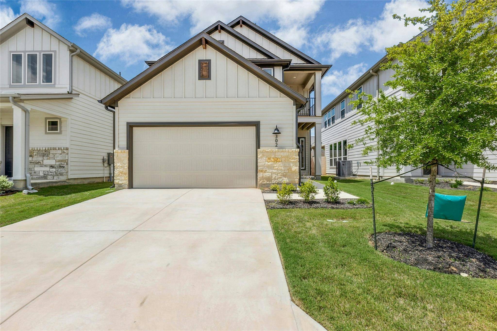 320 Creek RD #302, Dripping Springs, TX 78620