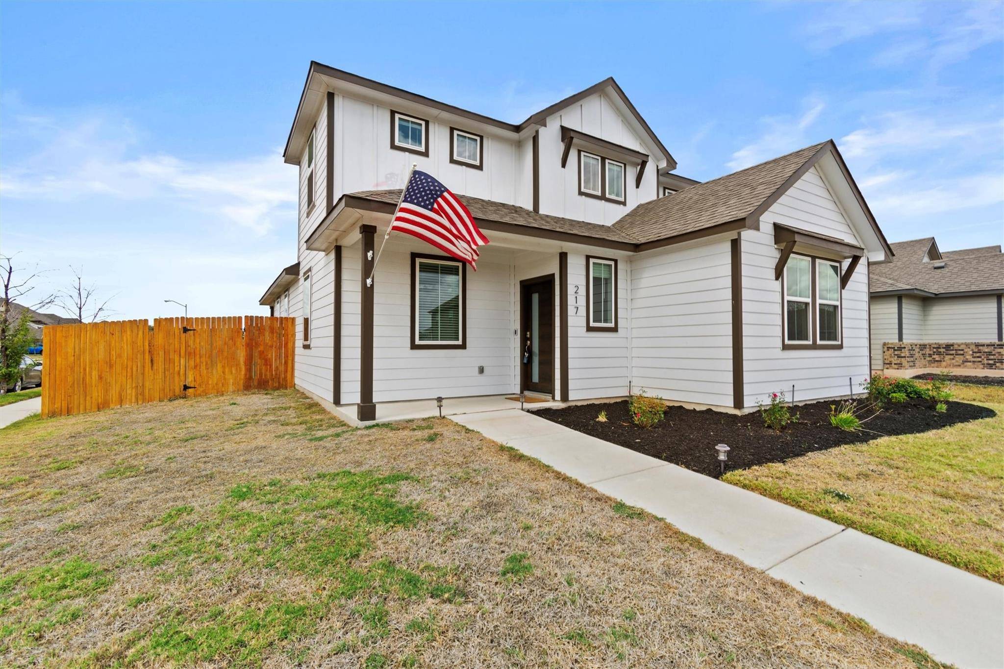 217 Oldbridge DR, Hutto, TX 78634