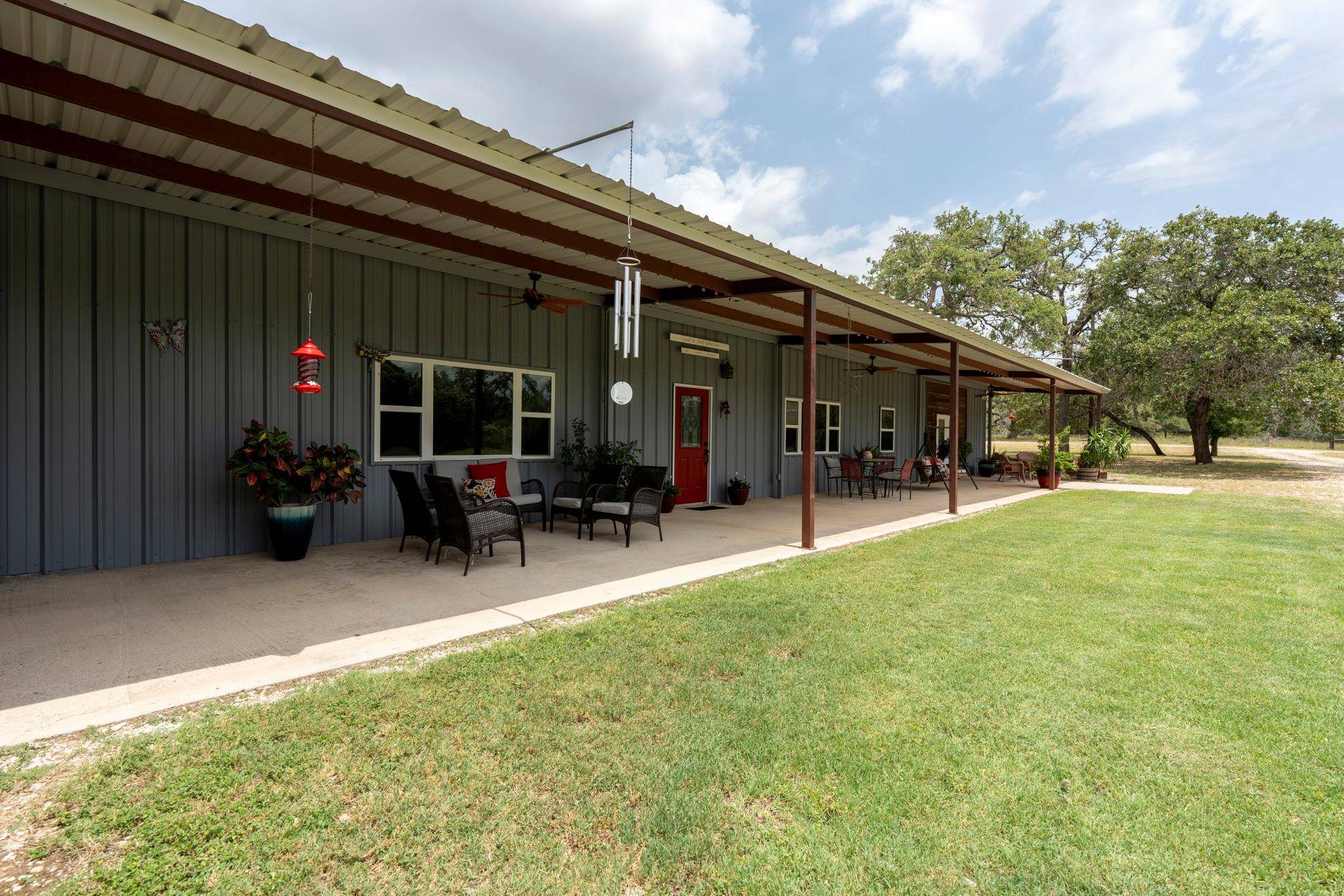 966 County Road 439, Stockdale, TX 78160