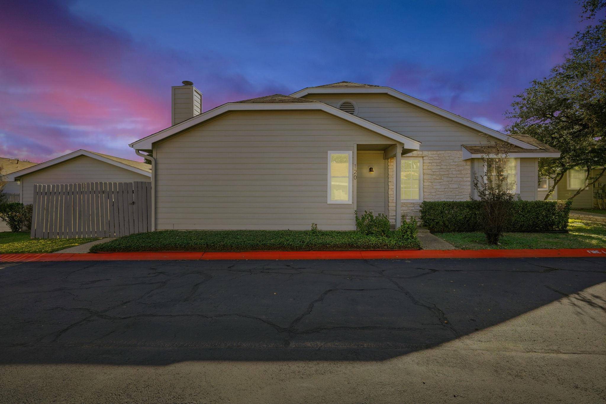 6501 Brush Country RD #120, Austin, TX 78749