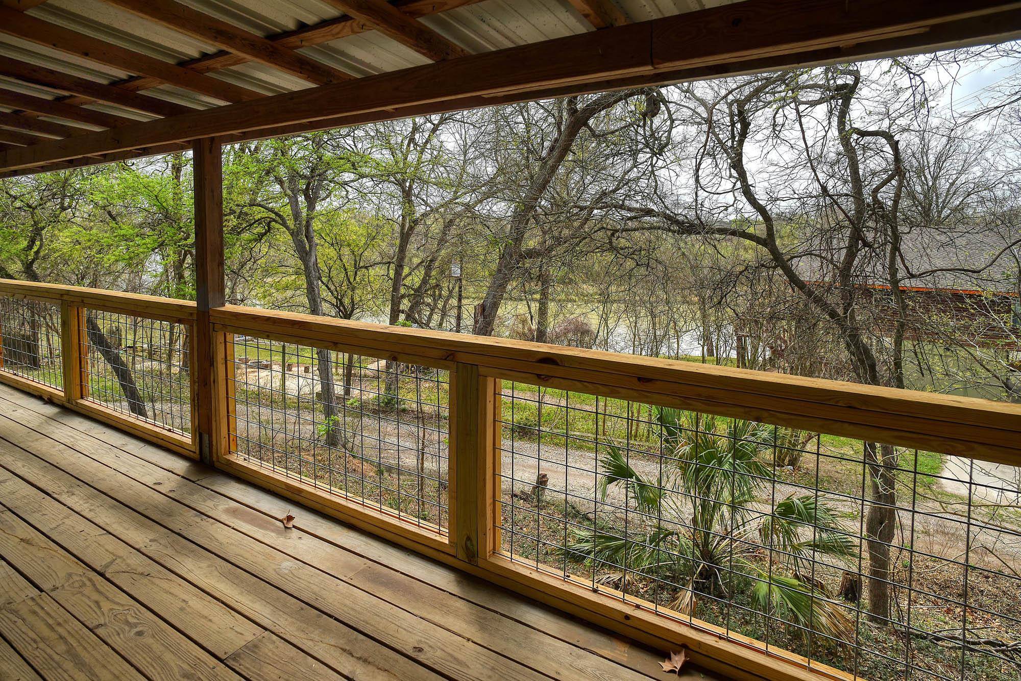 243 Riverwood DR, Bastrop, TX 78602