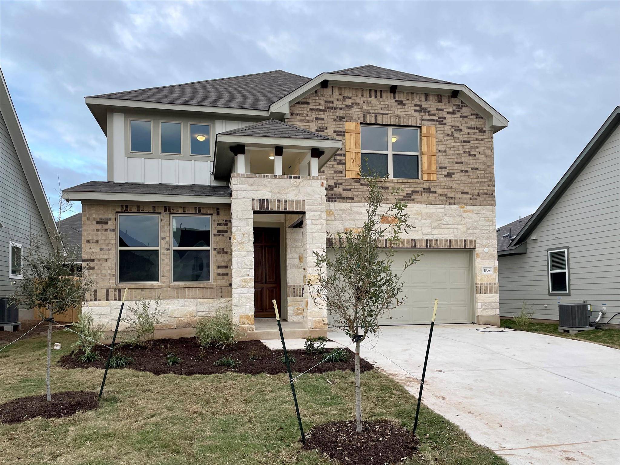 1006 Pinyon CV, Hutto, TX 78634
