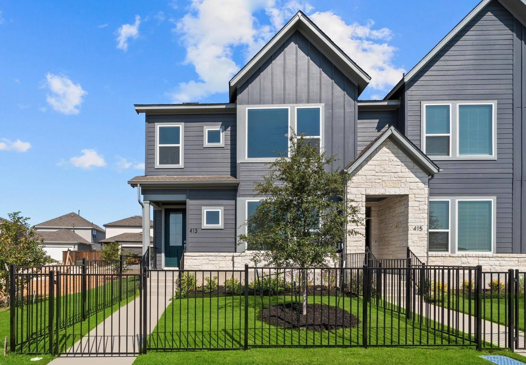 413 Emory Crossing BLVD, Hutto, TX 78634