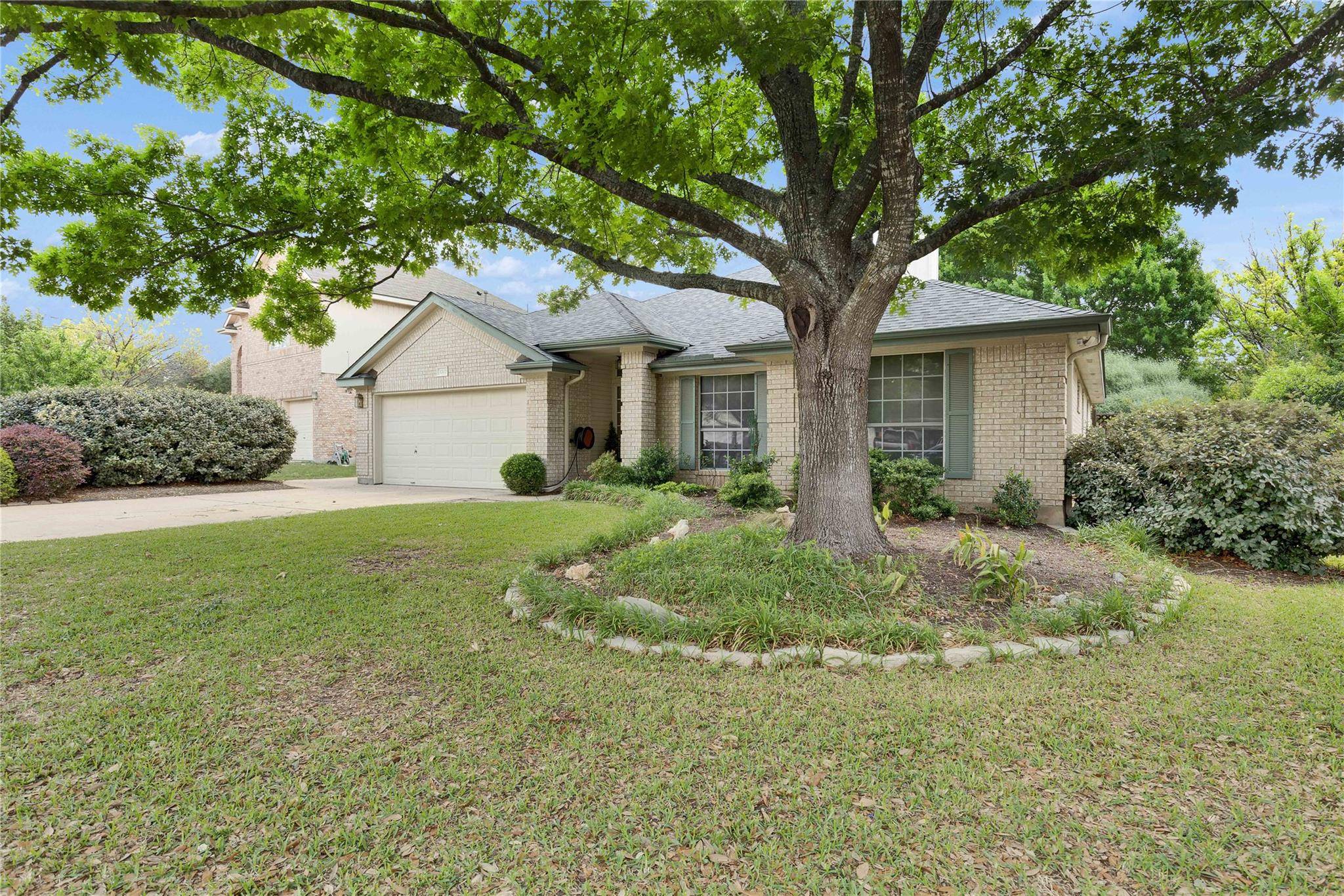 1202 Stepp BND, Cedar Park, TX 78613