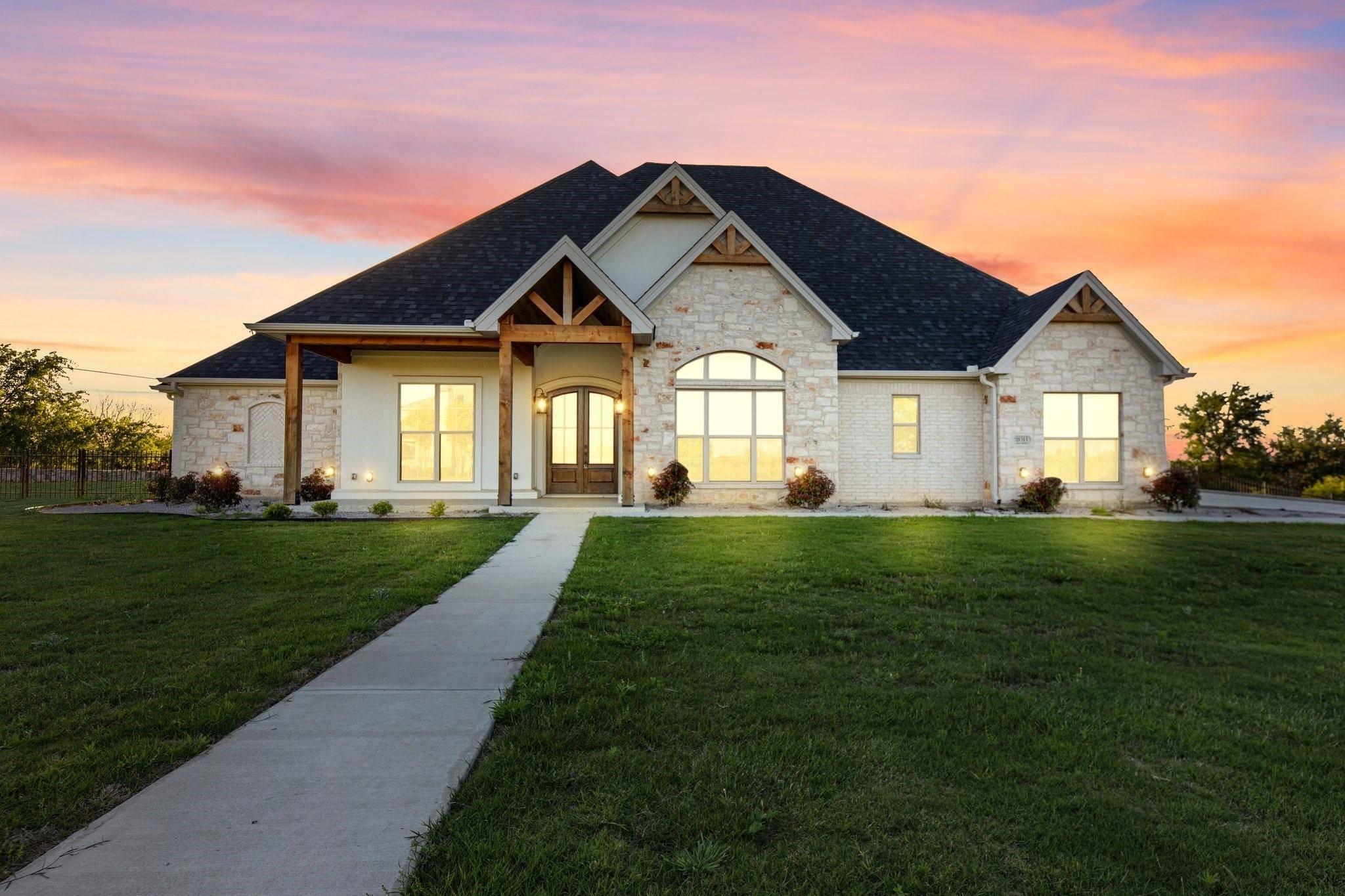 2011 Misty Meadow CIR, Salado, TX 76571