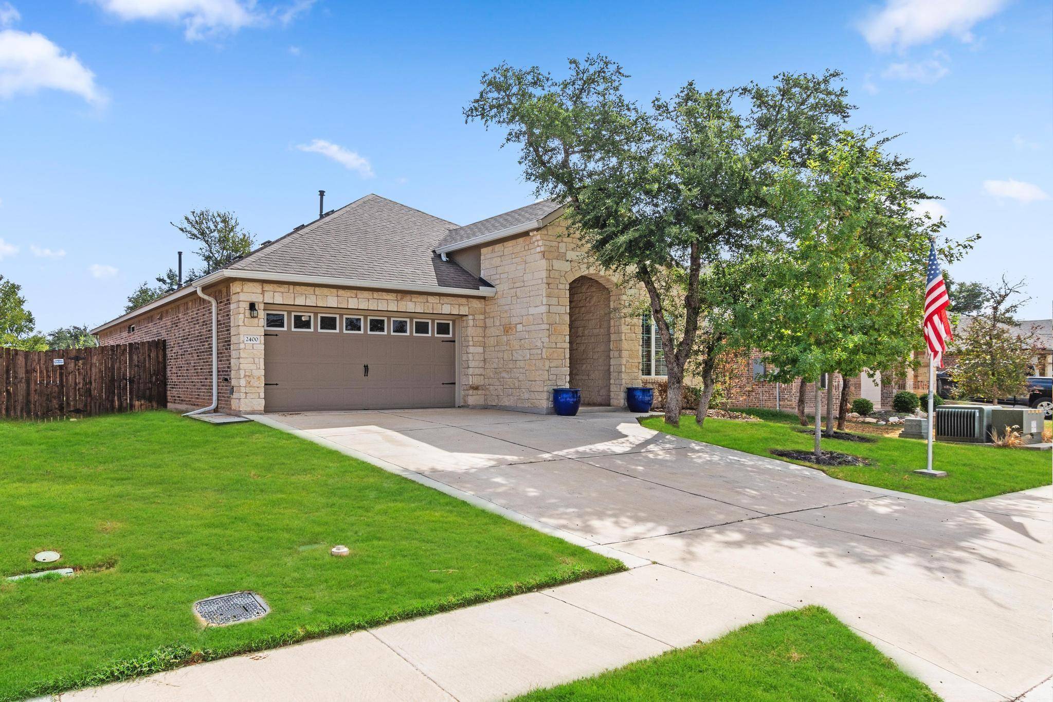 2400 Star Hill Ranch ST, Georgetown, TX 78628