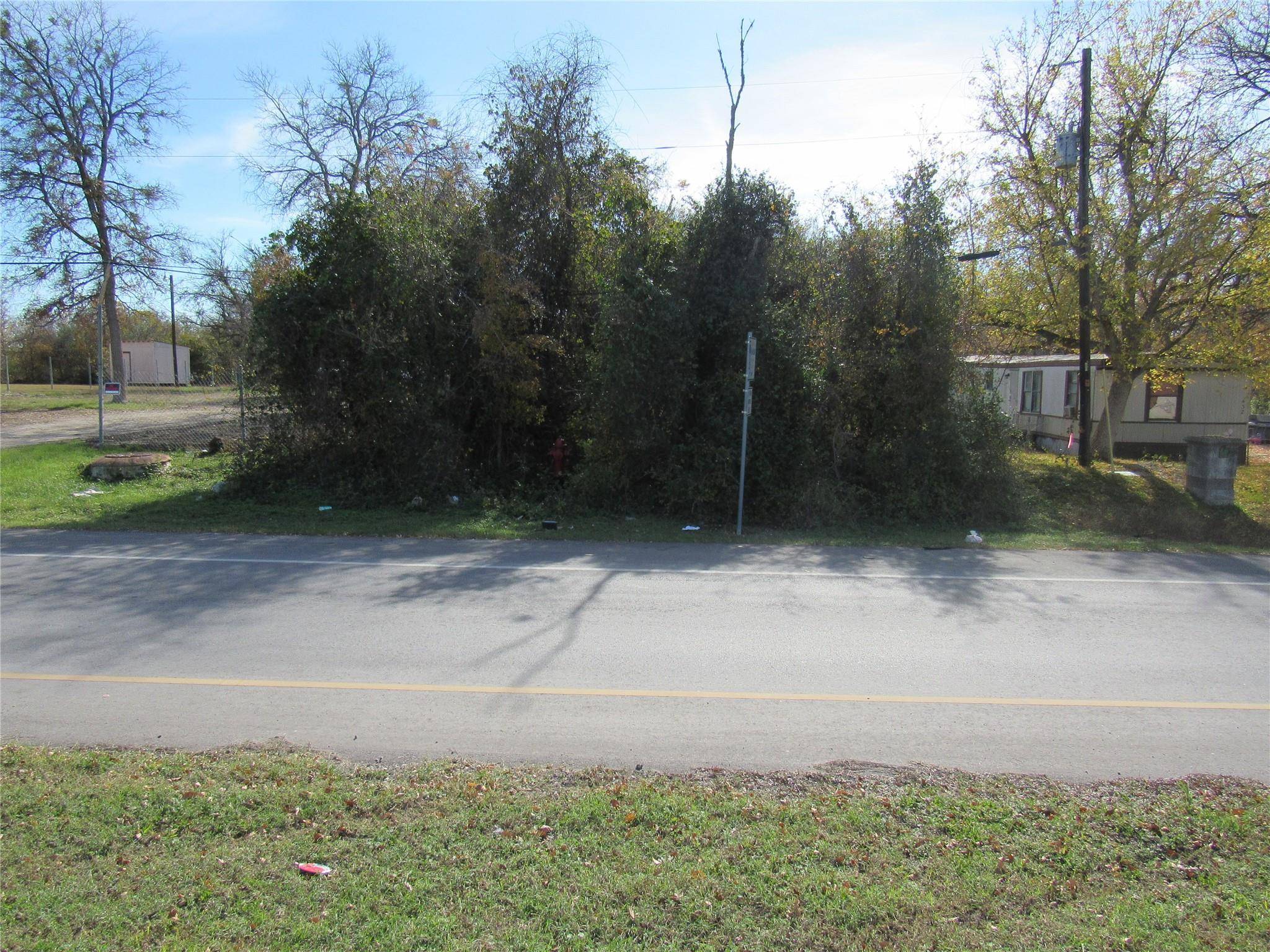 None Parsons ST, Manor, TX 78653