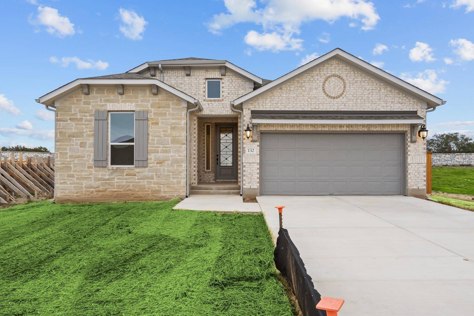 132 Milam Creek DR, Kyle, TX 78640