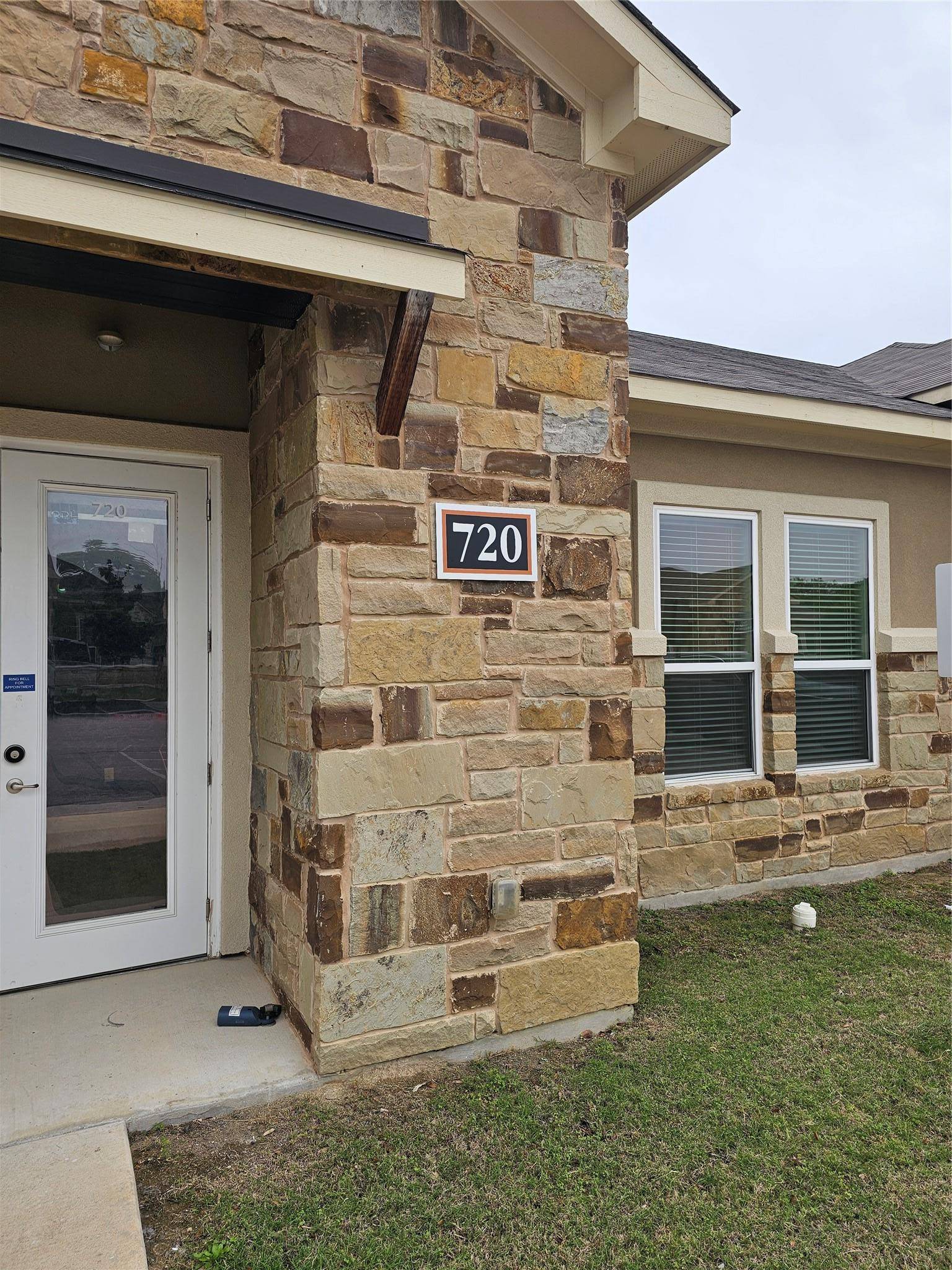 1000 Gattis School RD #720, Round Rock, TX 78664