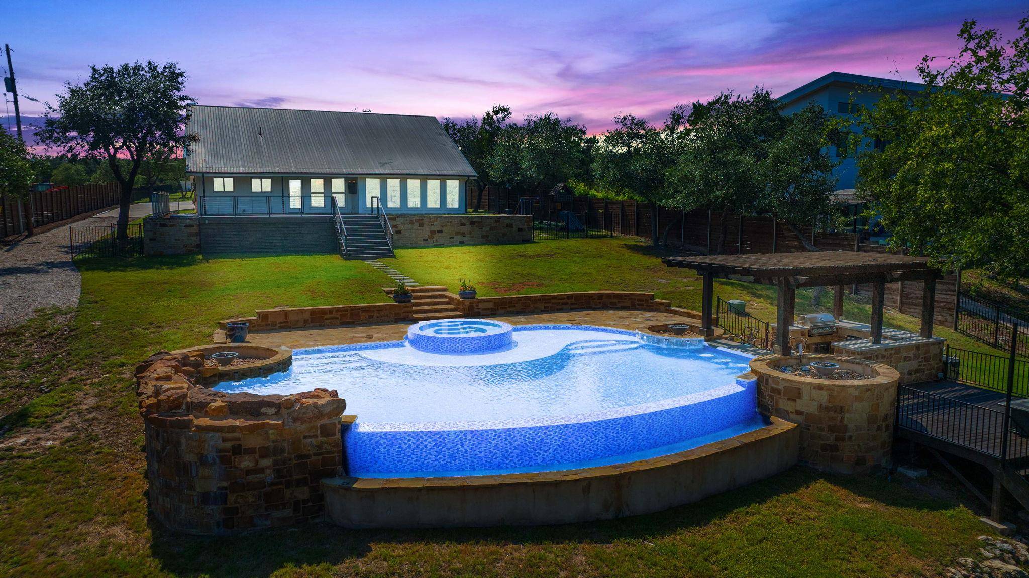 1325 Likeness RD, Spicewood, TX 78669