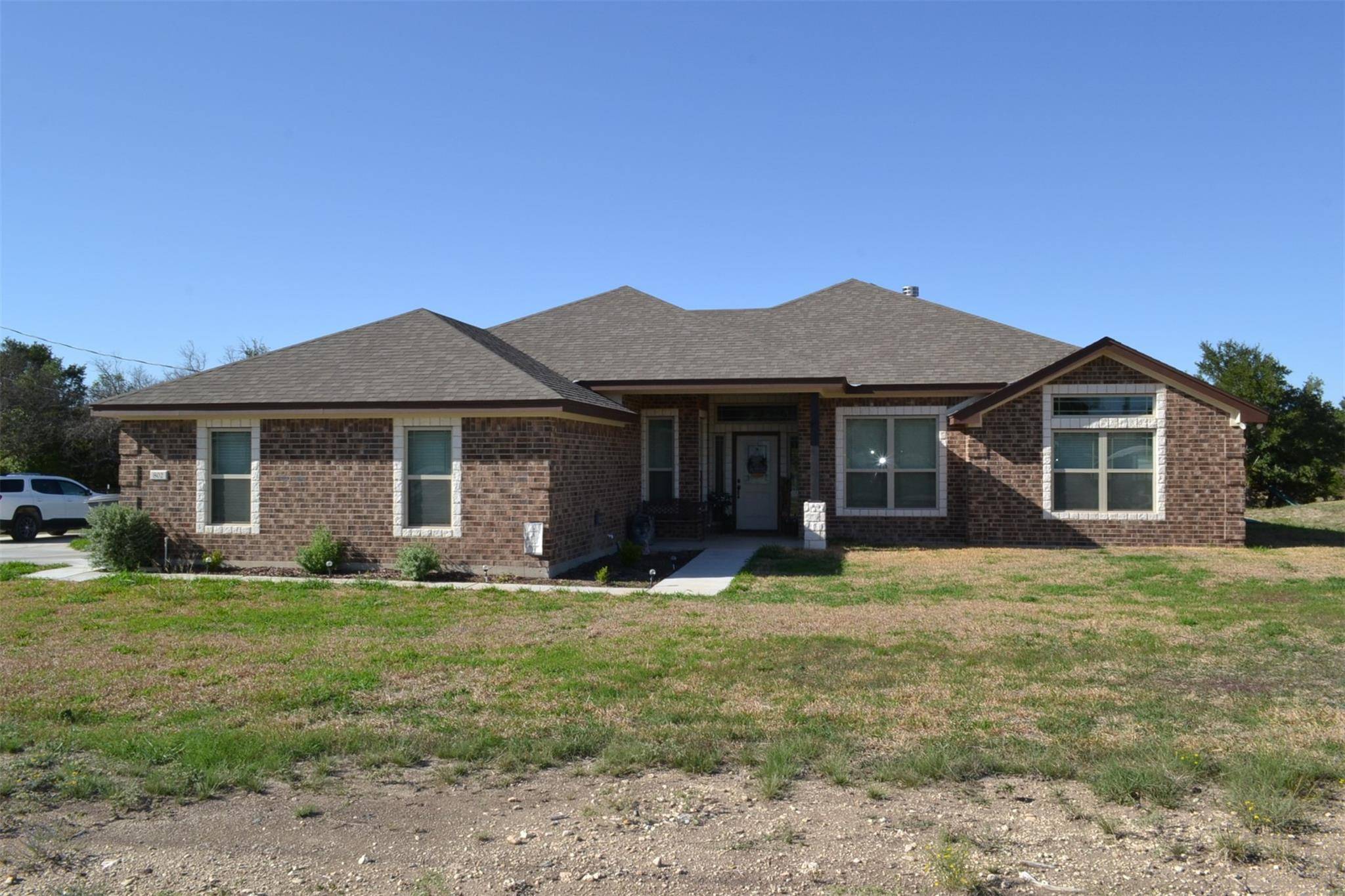 802 County Road 3152, Kempner, TX 76539