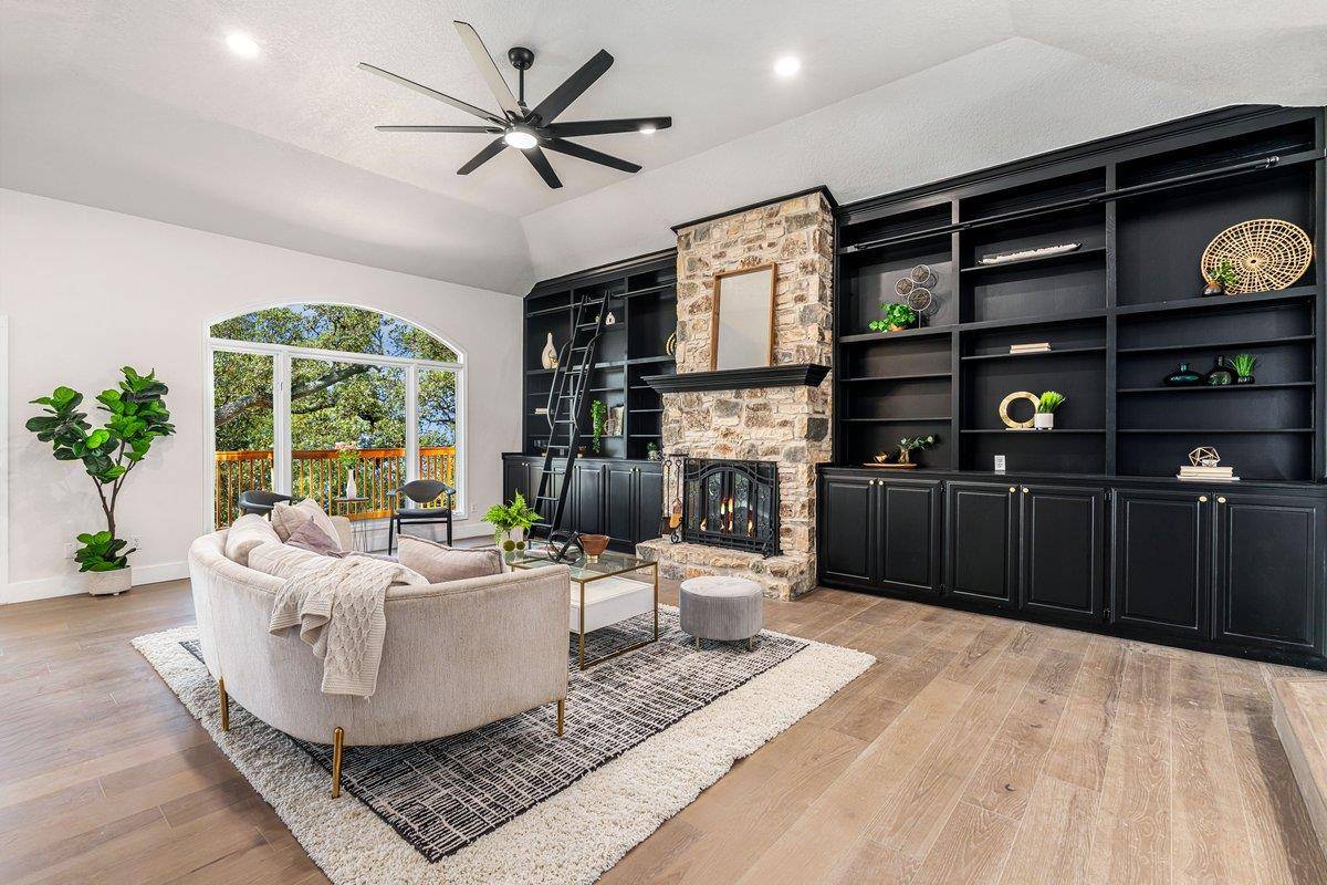 606 Blue Hills DR, Dripping Springs, TX 78620