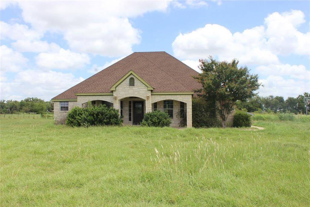 130 Cotton Rows LN, Taylor, TX 76574