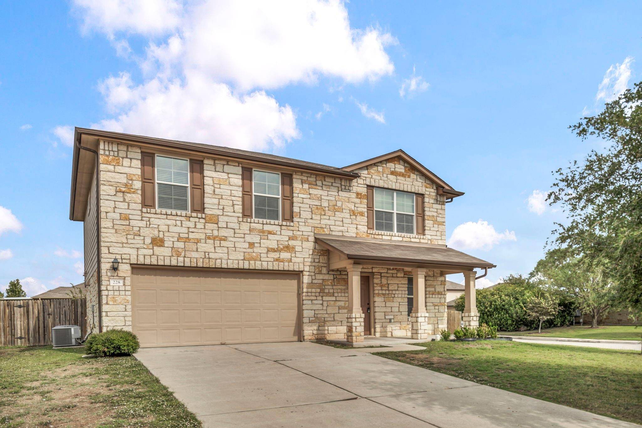 228 Wallops, Kyle, TX 78640