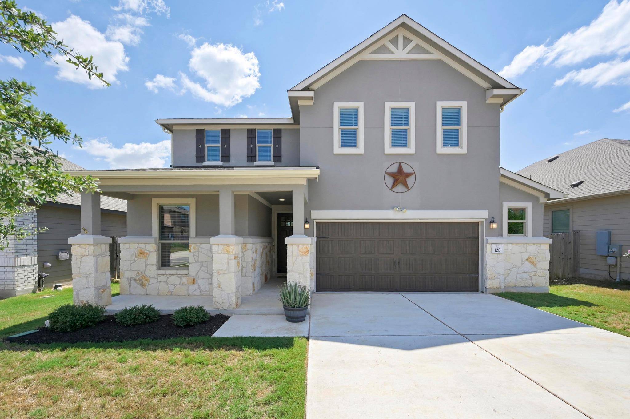 120 Kennicott DR, Kyle, TX 78640