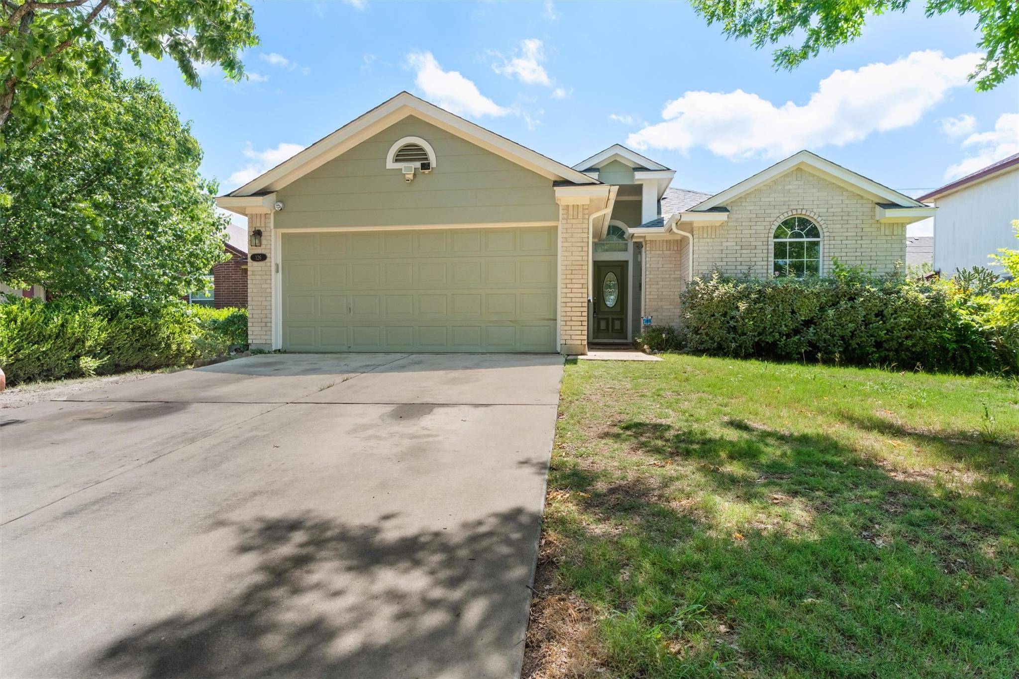 126 Saint Marys DR, Hutto, TX 78634