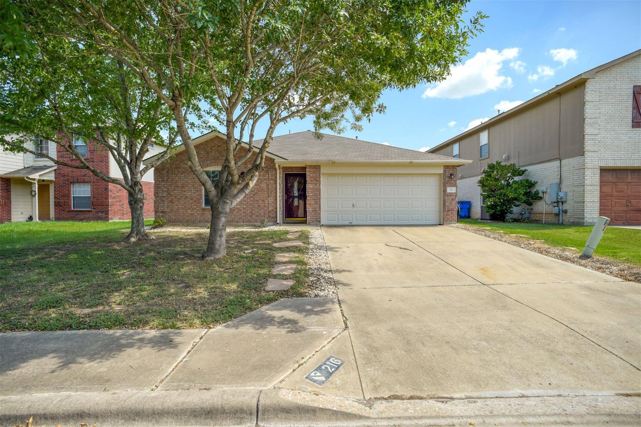 216 Pheasant TRL, Bastrop, TX 78602