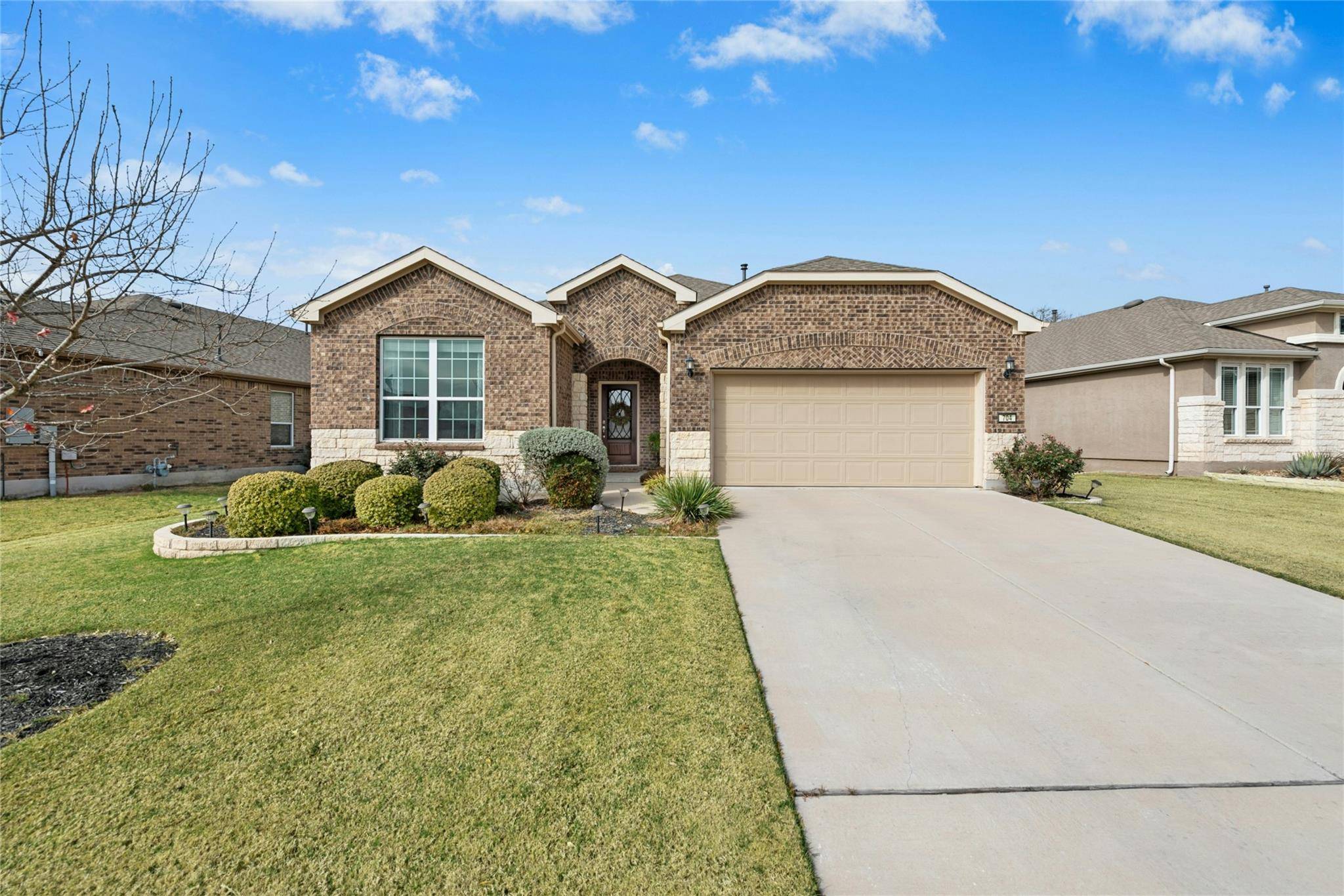 704 Archer LN, Georgetown, TX 78633