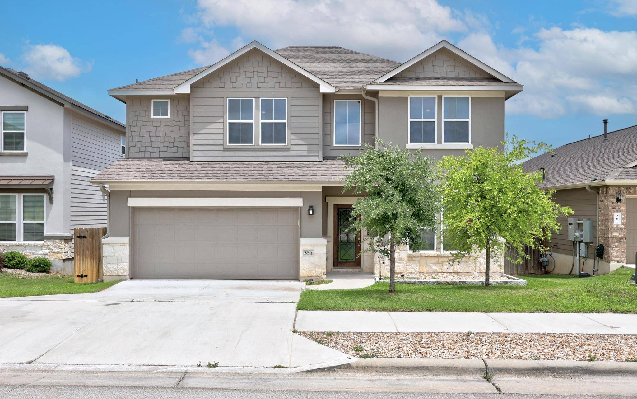 257 Falling Star LN, Georgetown, TX 78628